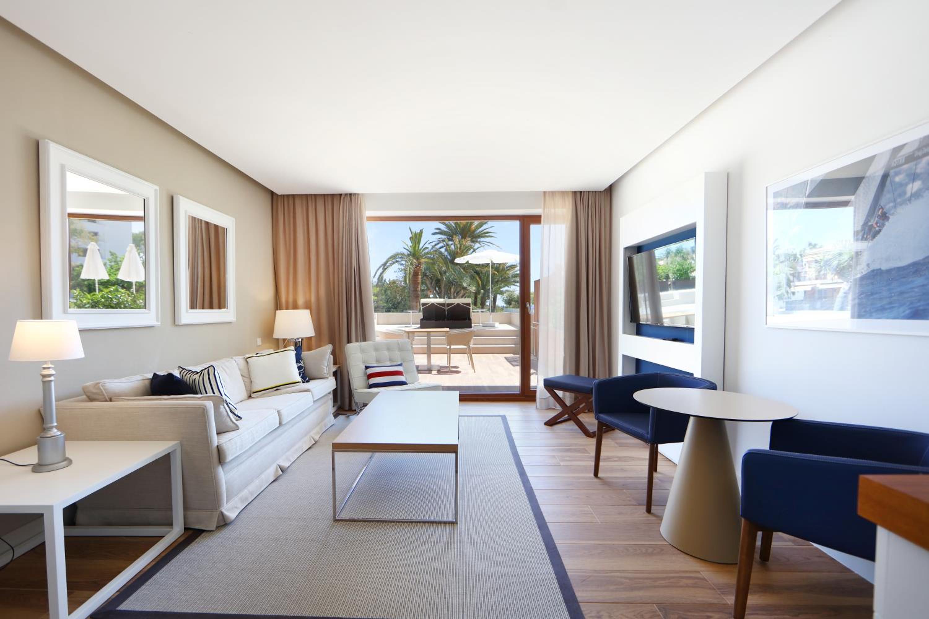 Golf Suite with Sea View and Private Pool