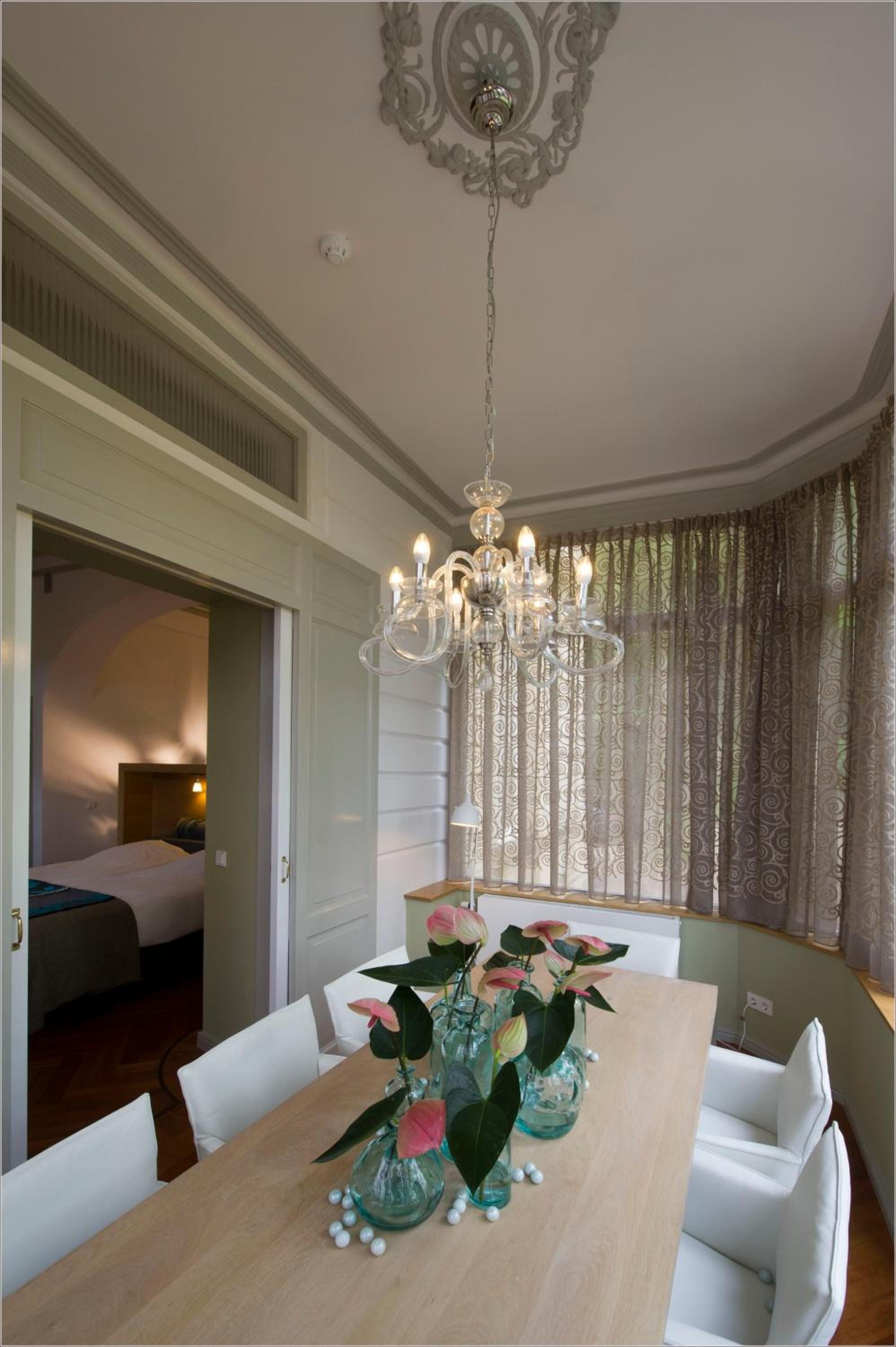 Deluxe Suite photo 3