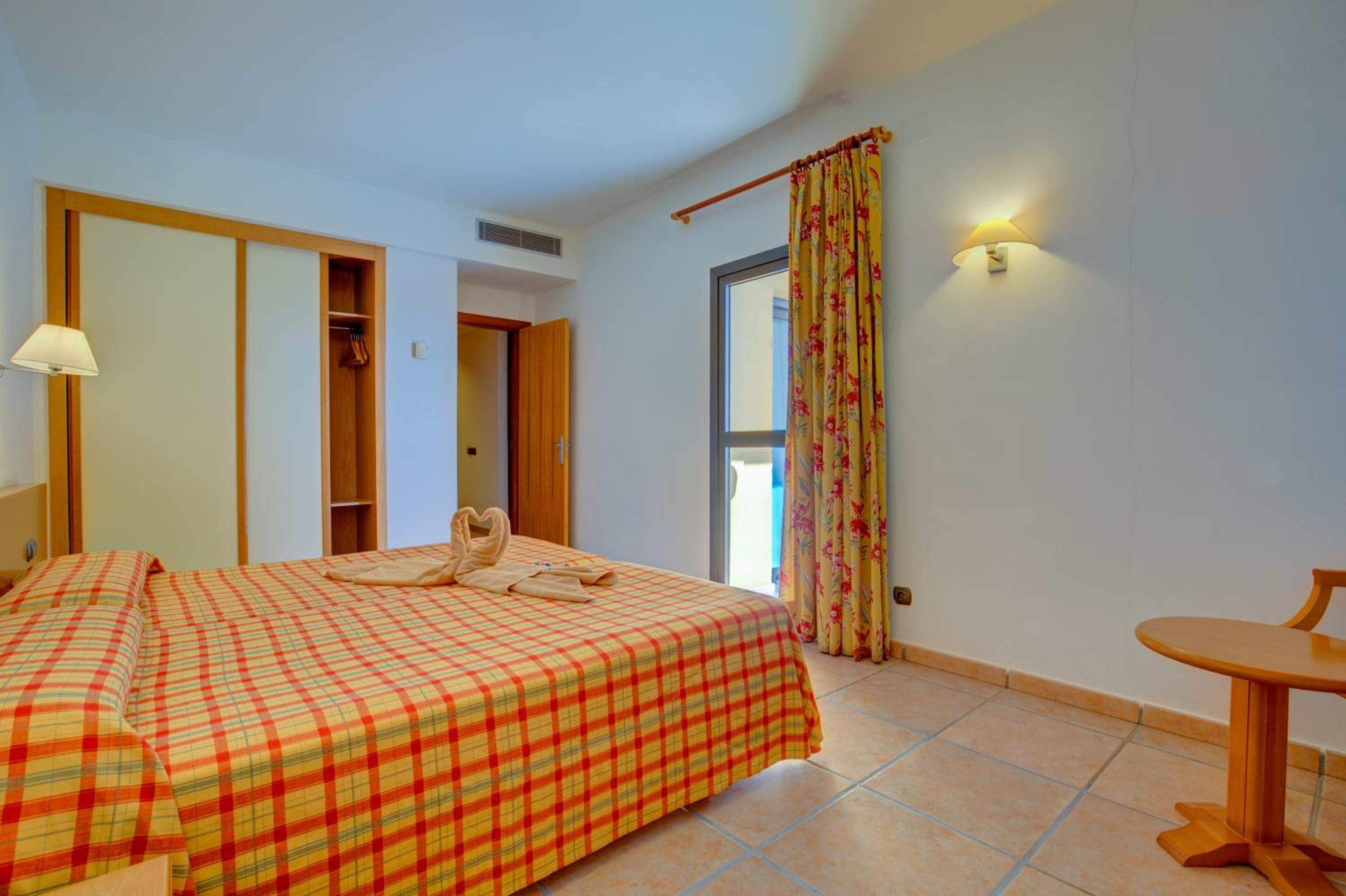 Habitación Familiar (2 Adultos)