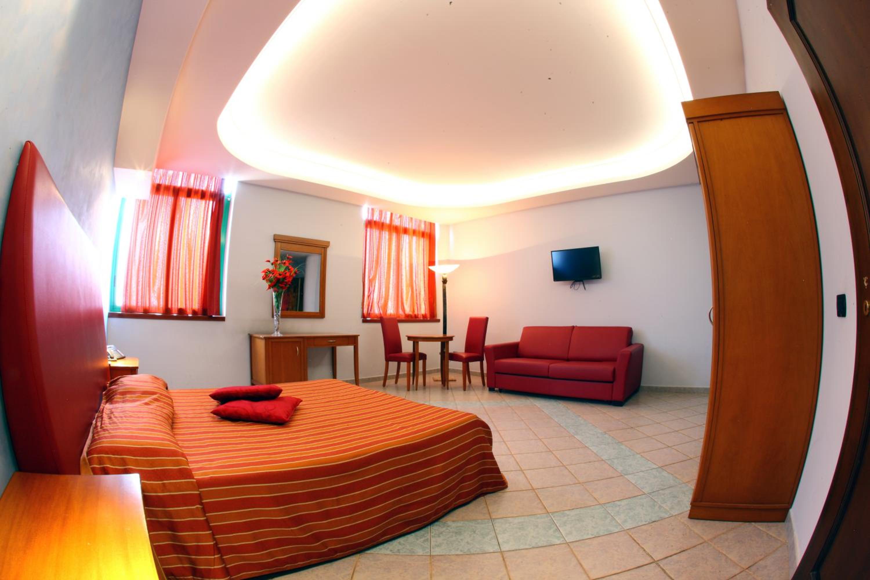 Deluxe Double Room photo 2