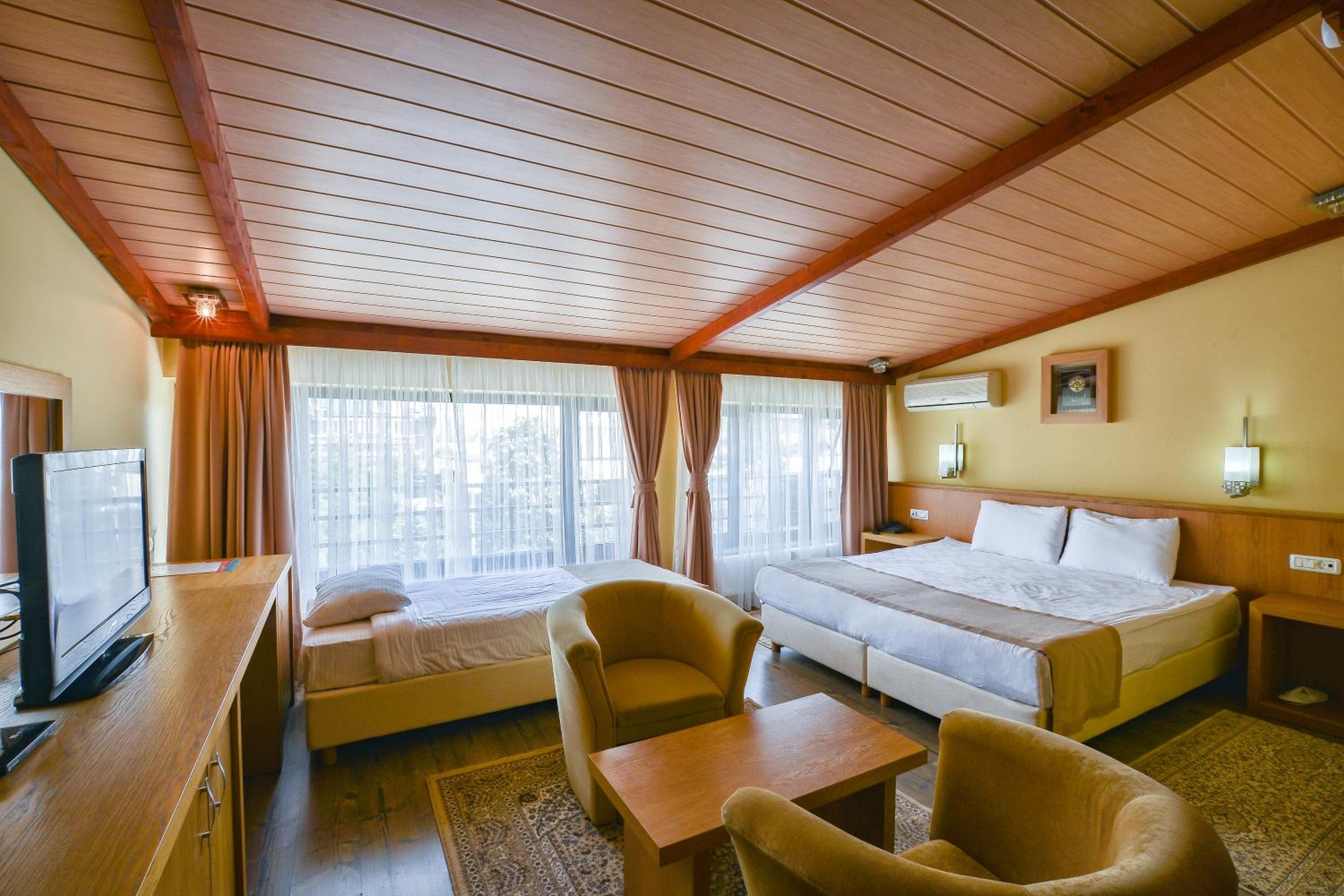 Budget Double or Twin Room photo 2