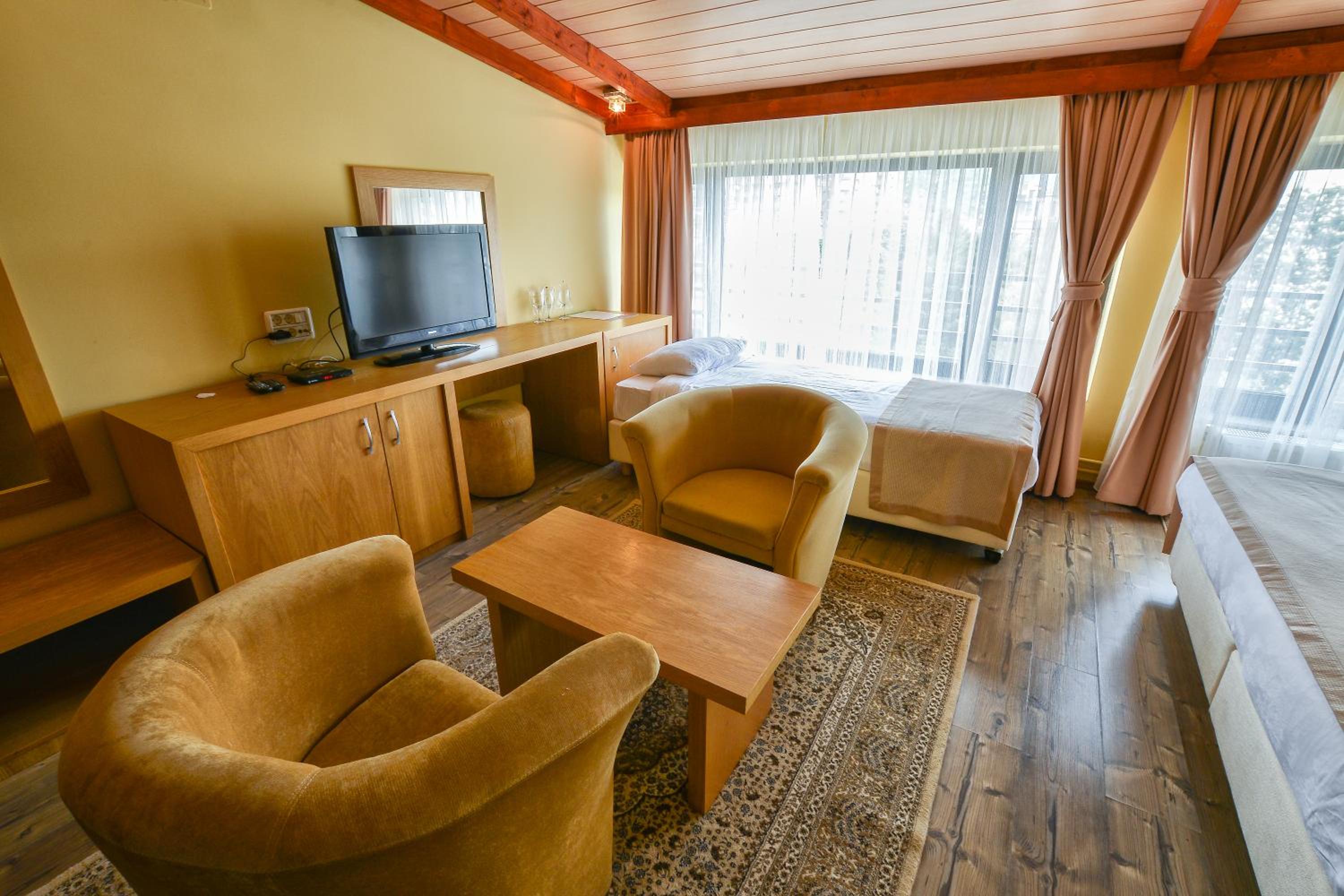 Budget Double or Twin Room photo 3