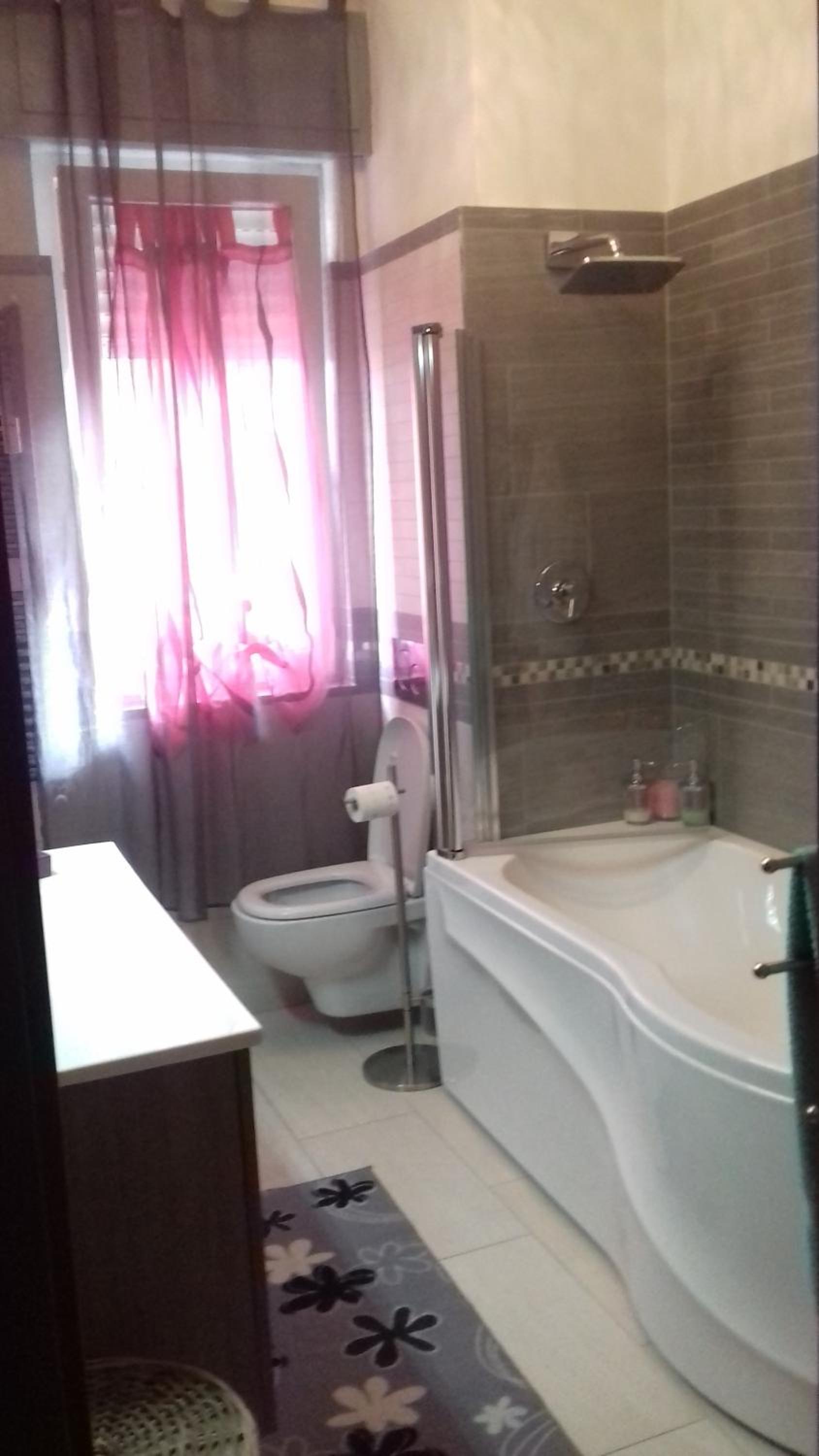 Two-Bedroom Apartment with Sea View - Photo 3