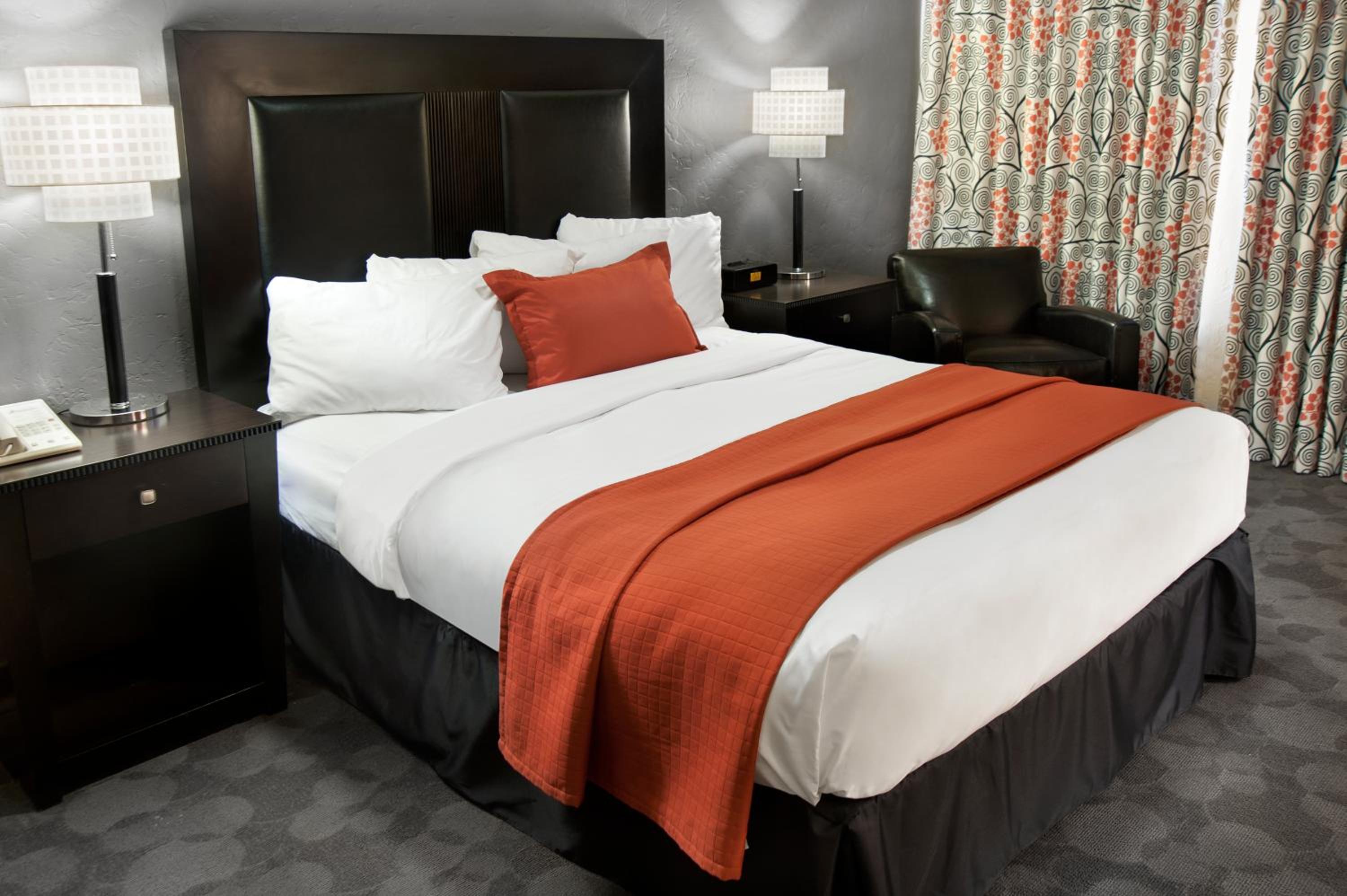 Queen Room - Photo 1