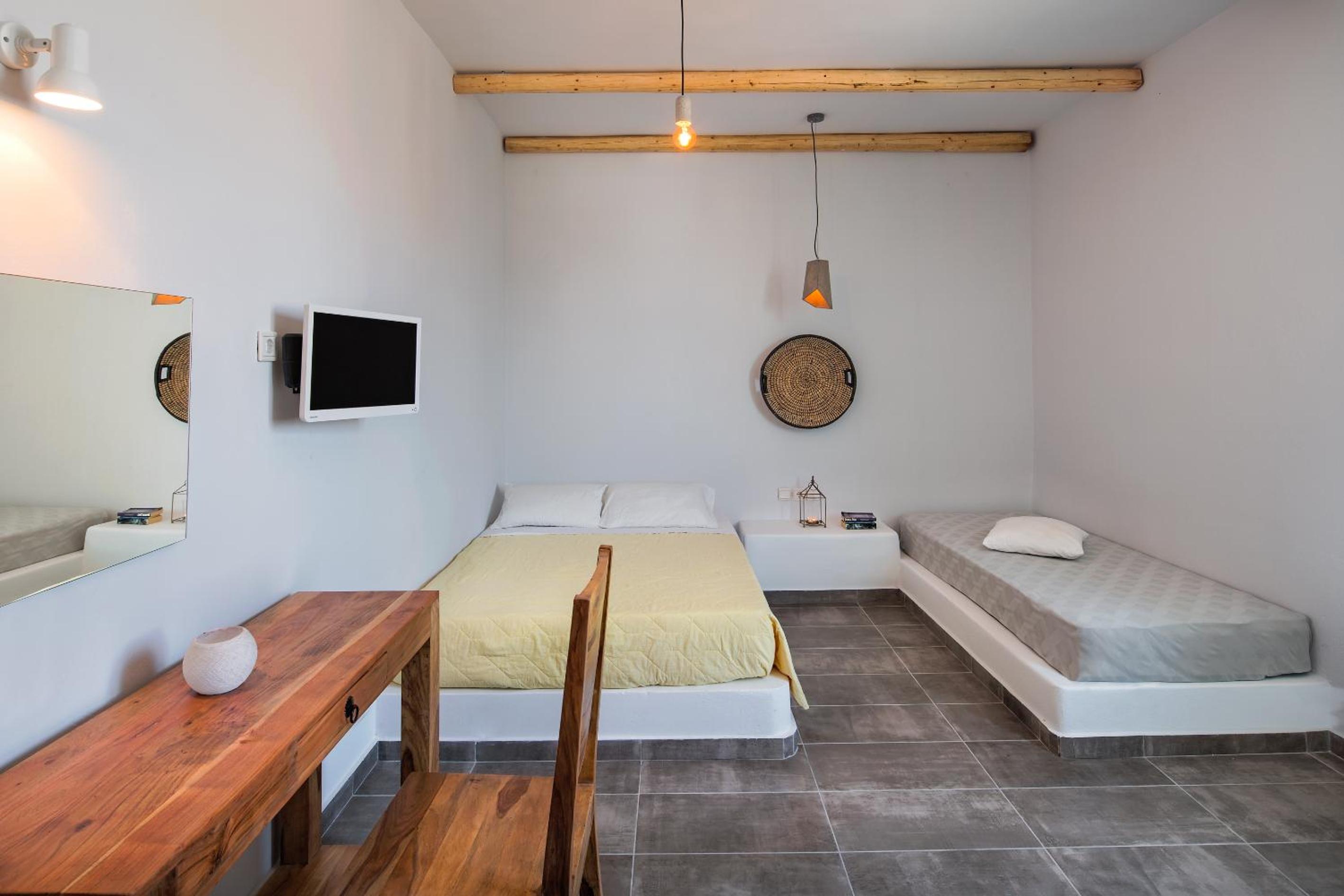 Two-Bedroom Apartment - Split Level photo 2