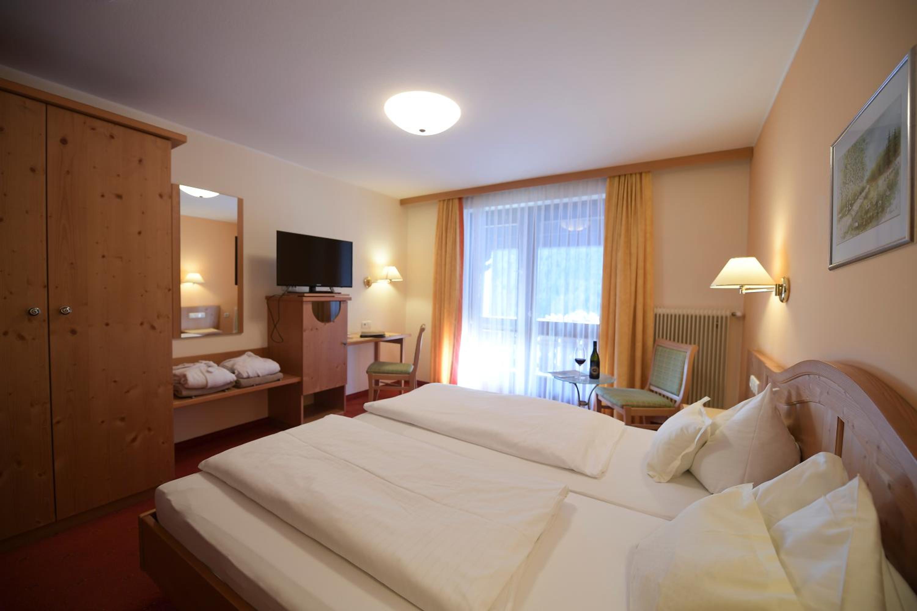 Economy Double Room - Photo 1