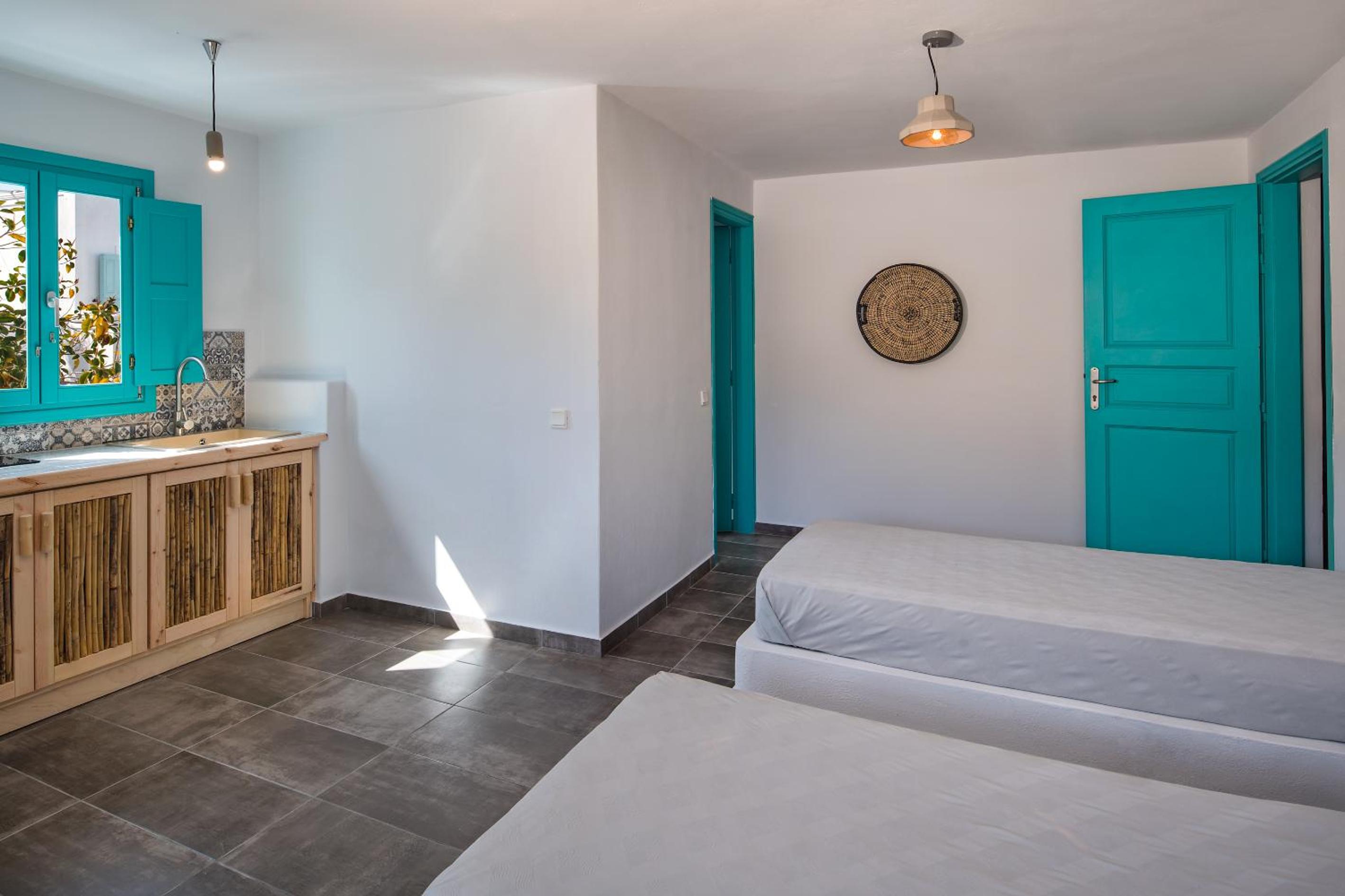One-Bedroom Apartment - Split Level photo 1