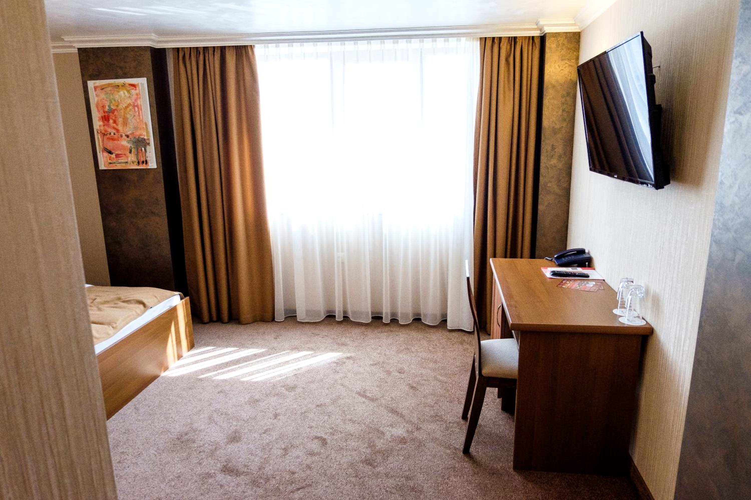 Deluxe Double or Twin Room photo 1