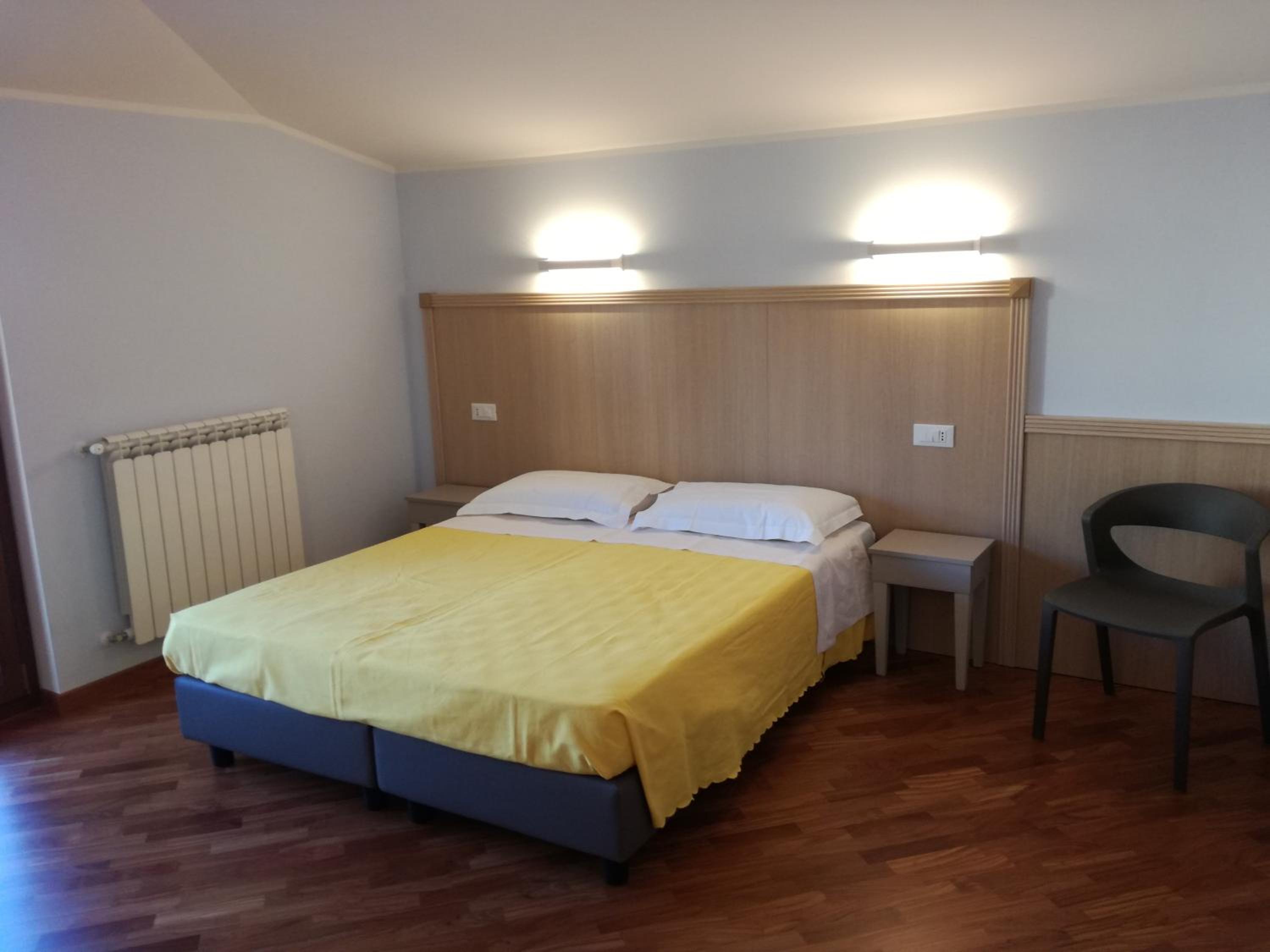 Triple Room with Private Bathroom photo 1