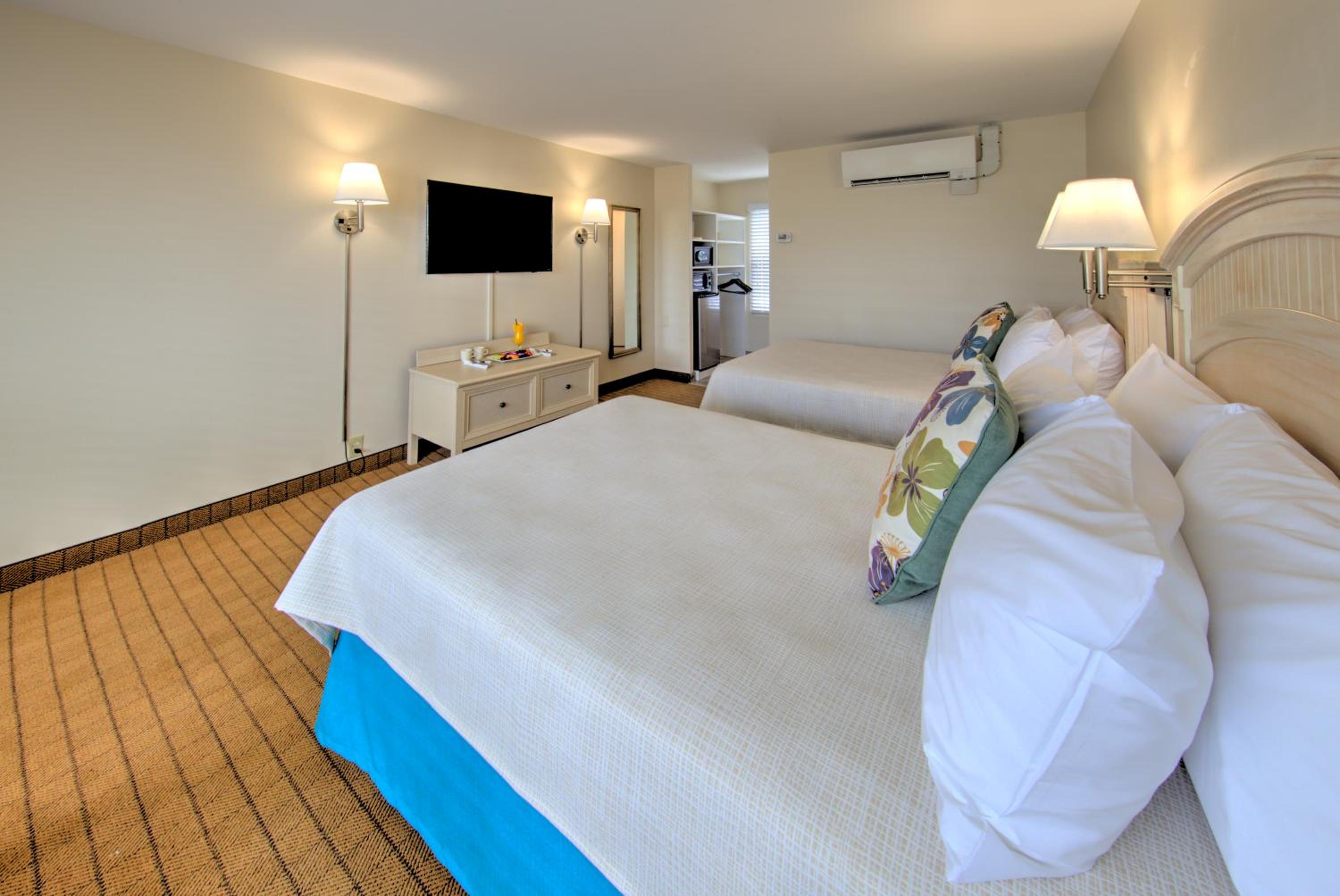 Double Room with Pool View photo 1