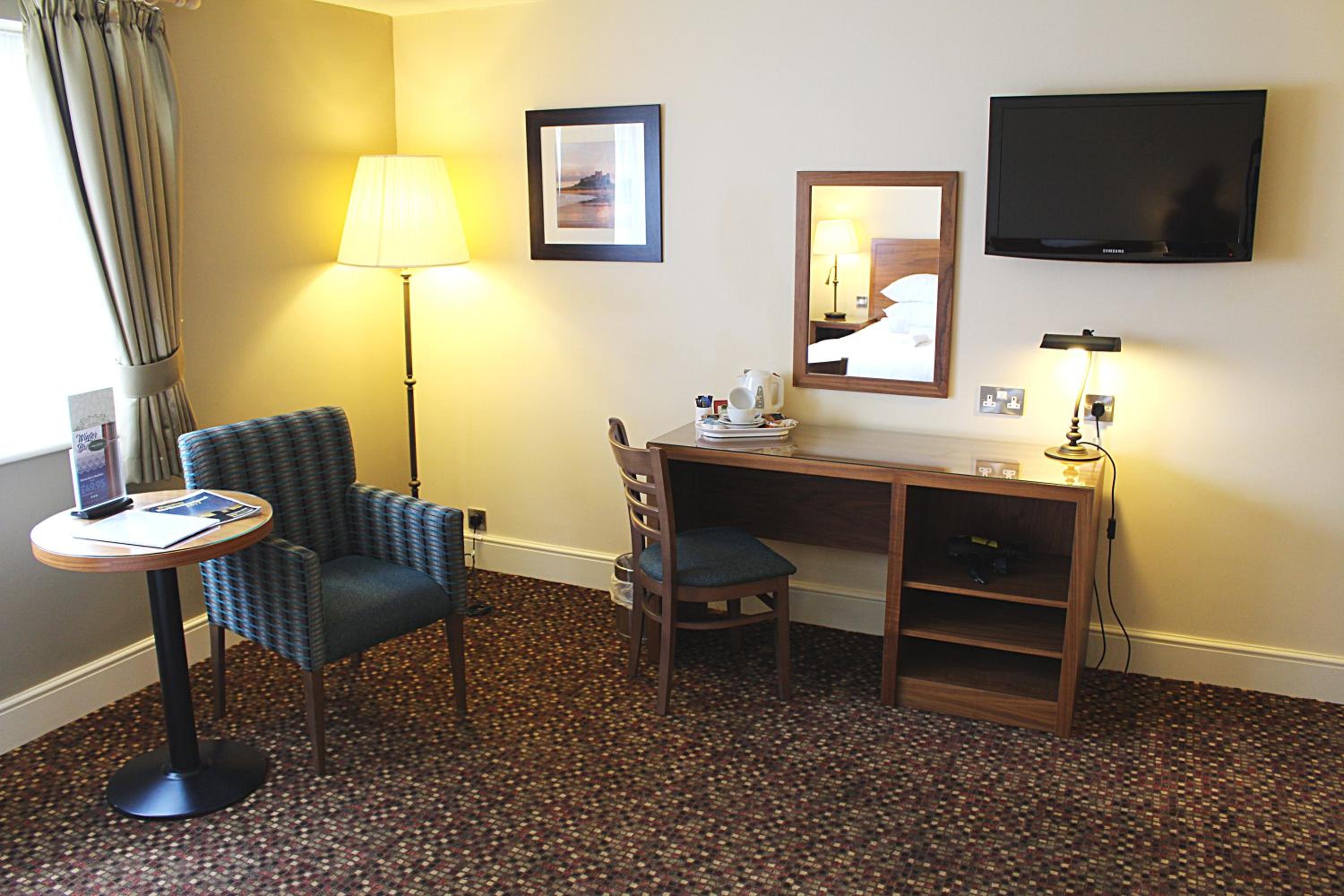 Accessible Double or Twin Room photo 1