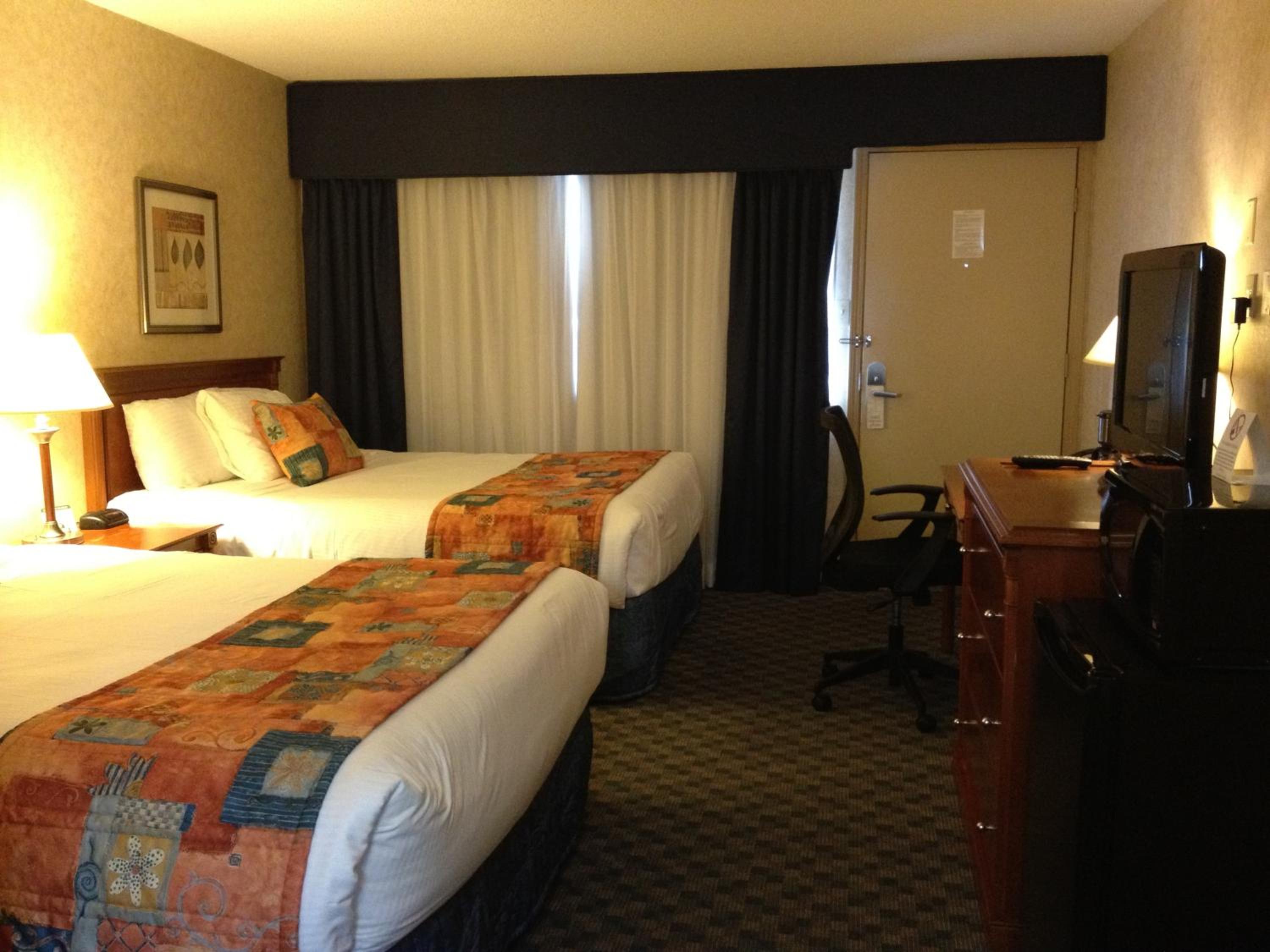 Superior Queen Room with Two Queen Beds photo 1