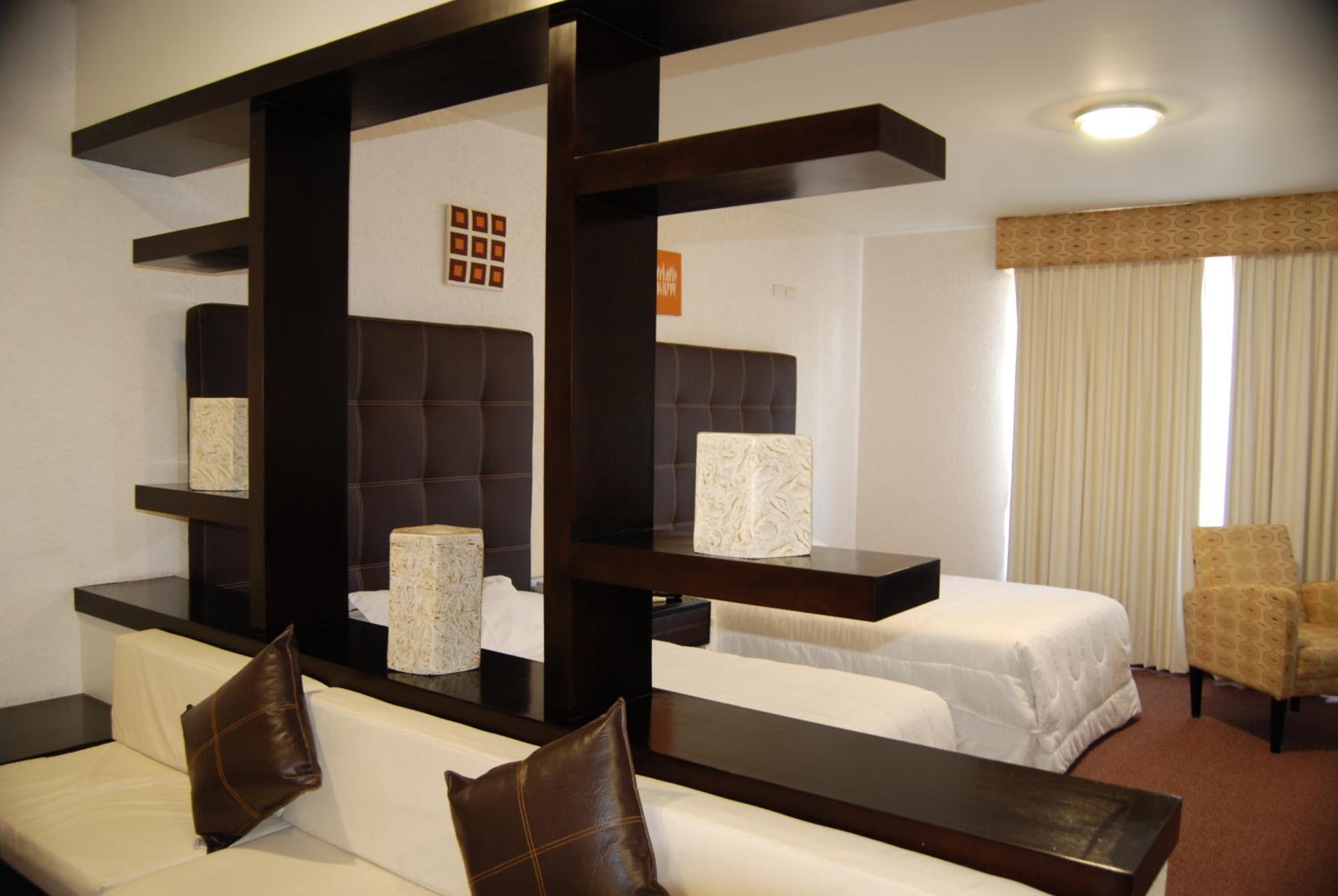Suite - Photo 4