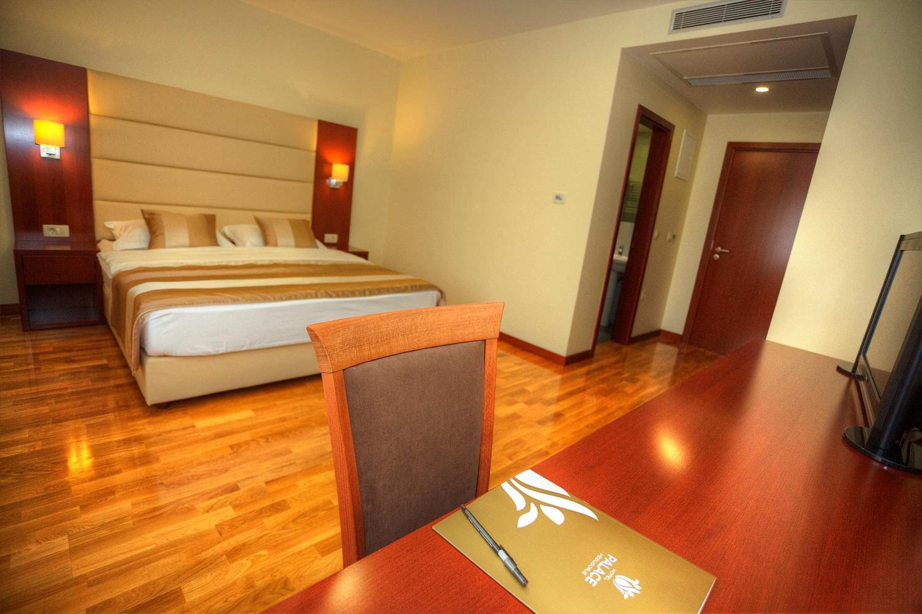 Standard Double Room - Photo 3
