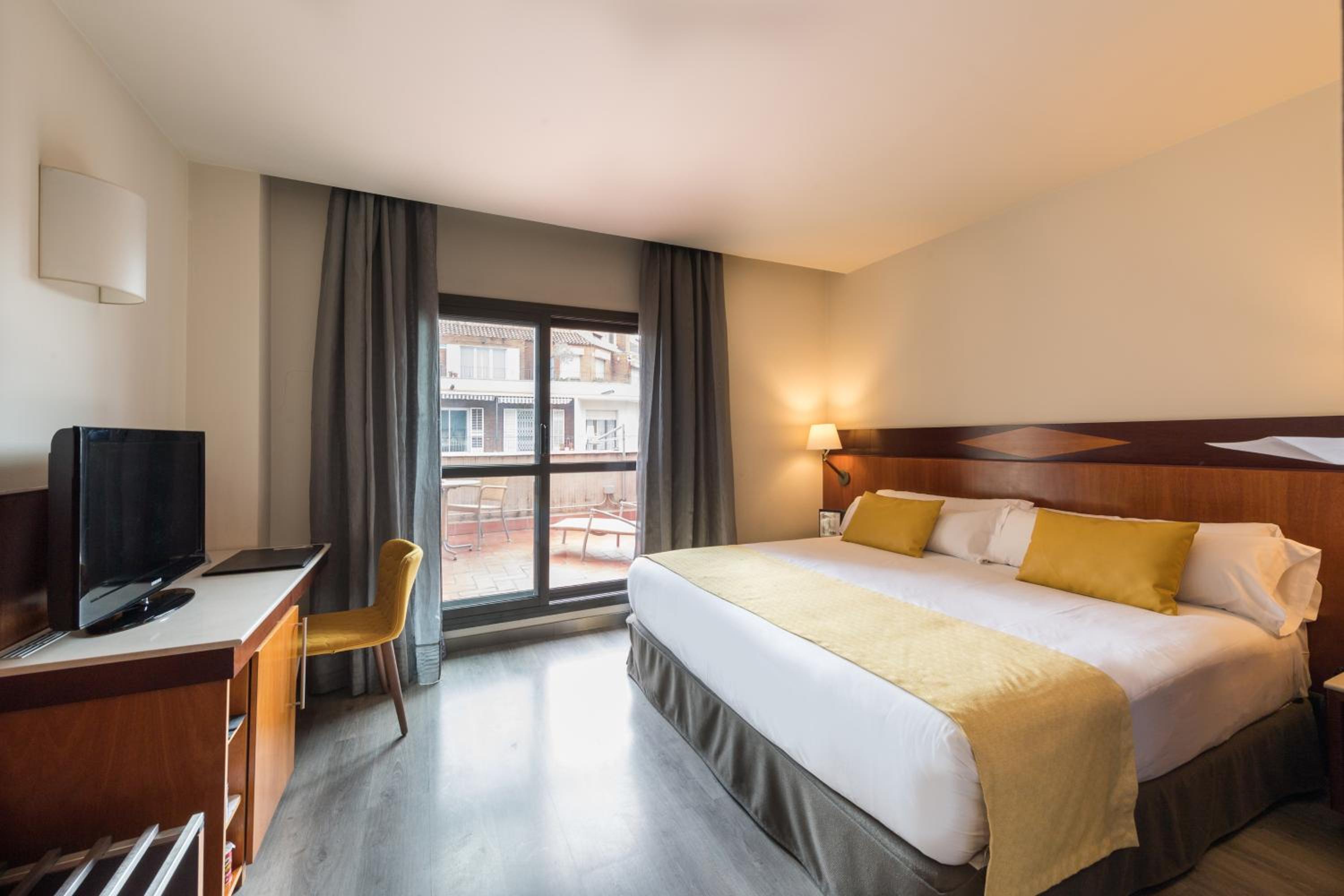 Double Room With Terrace