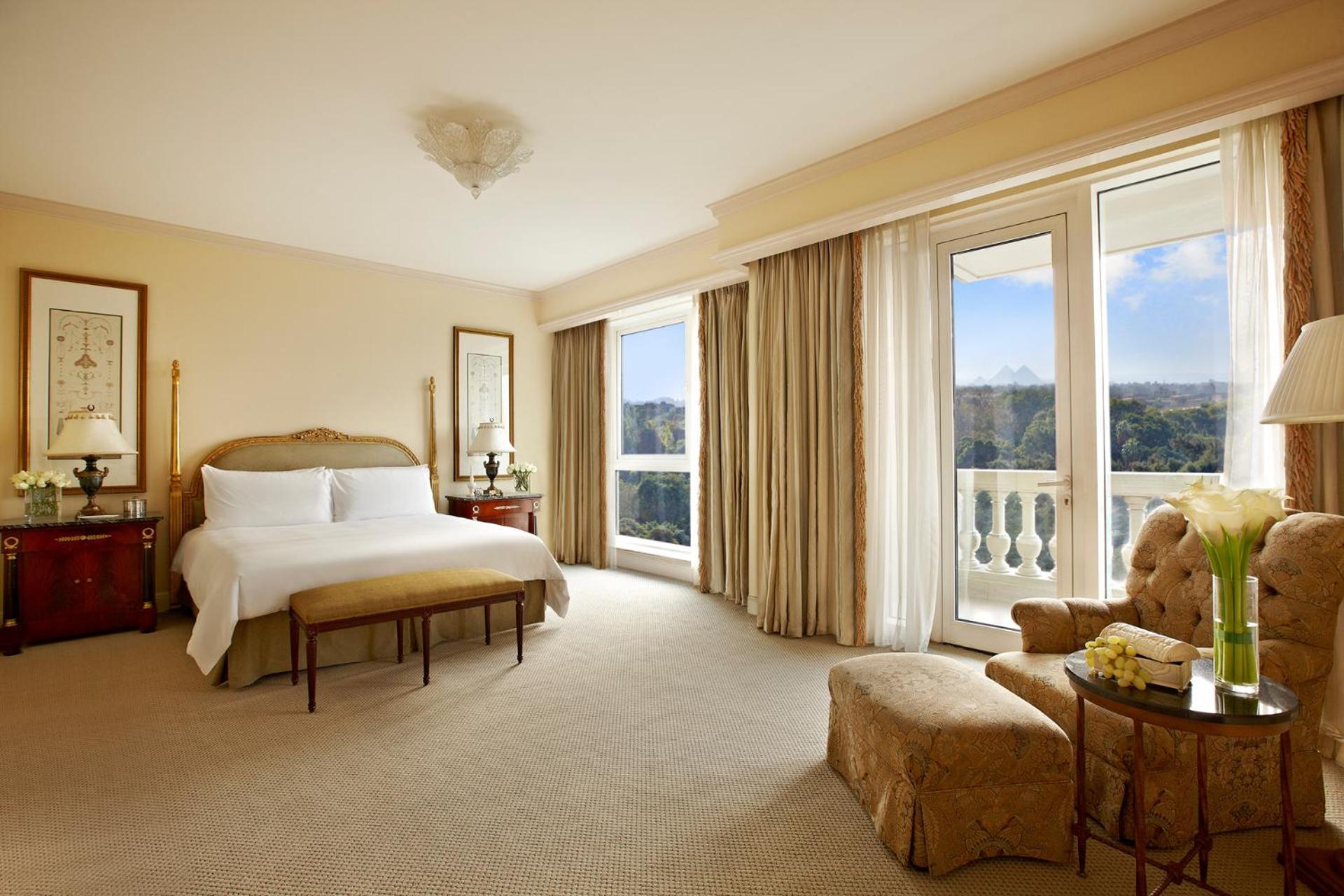 Premier Room - King Bed - Photo 1