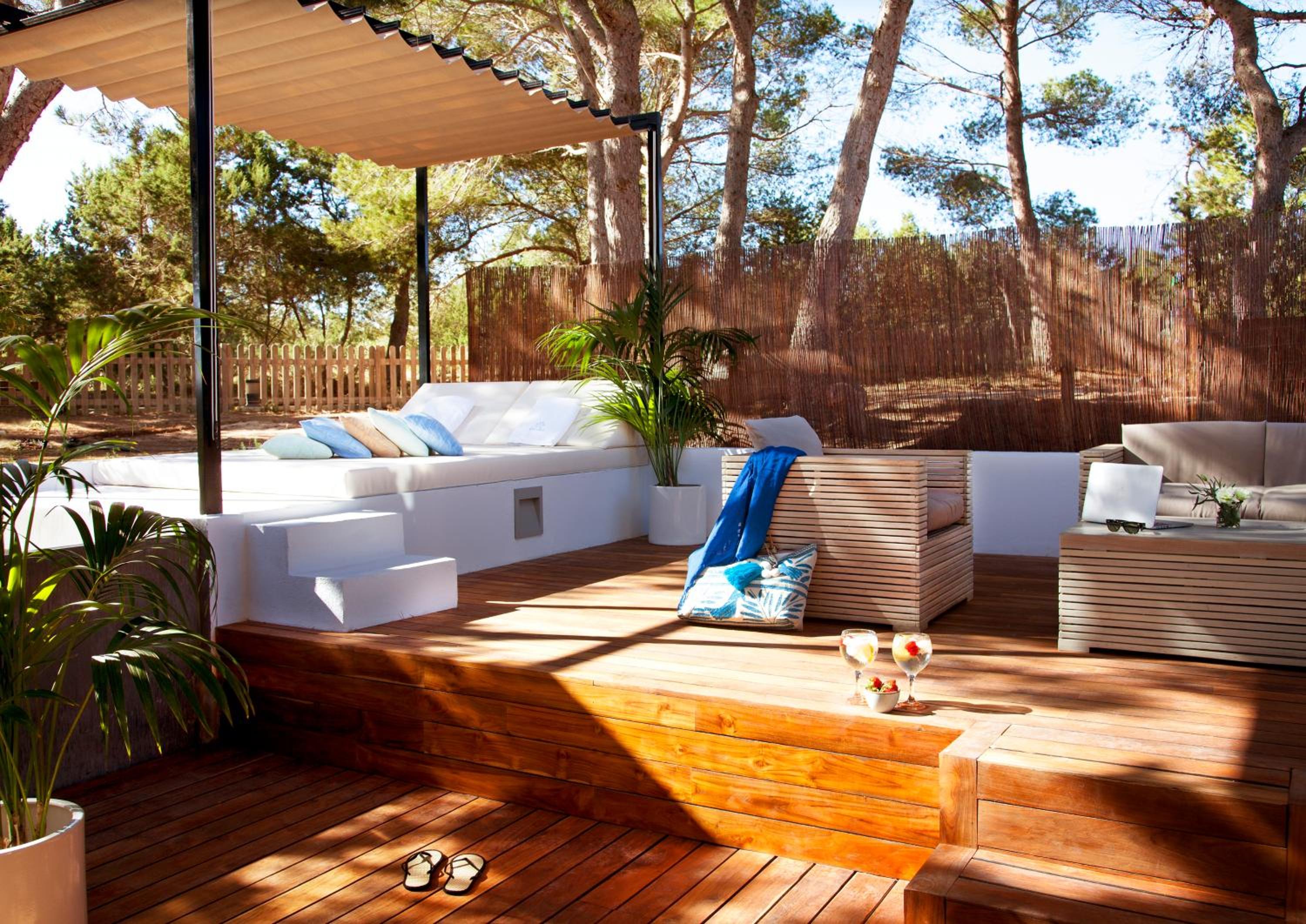 Deluxe Double Room with Private Pool and Terrace photo 3