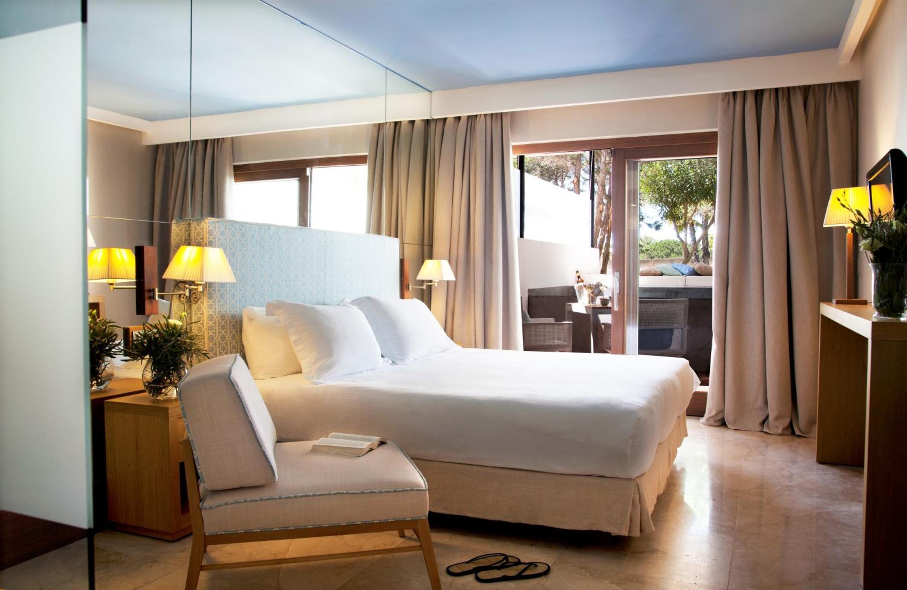 Double Room with Garden View & Private Pool  photo 3