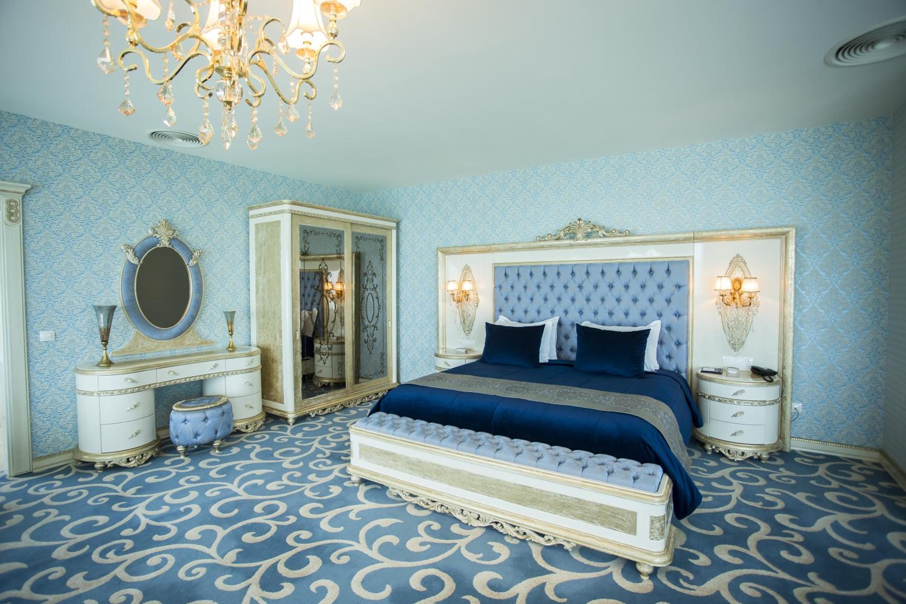 Presidential Suite photo 1