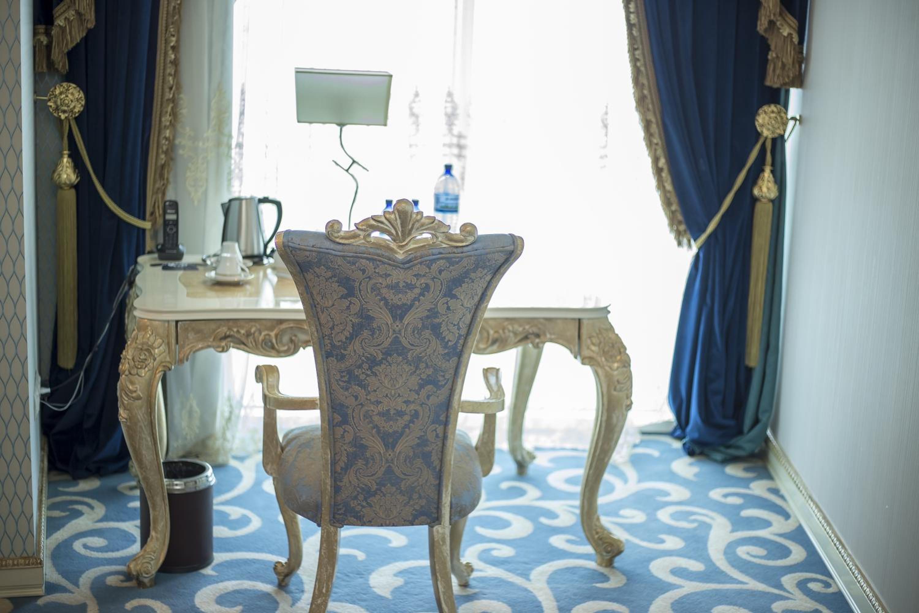 Presidential Suite photo 2