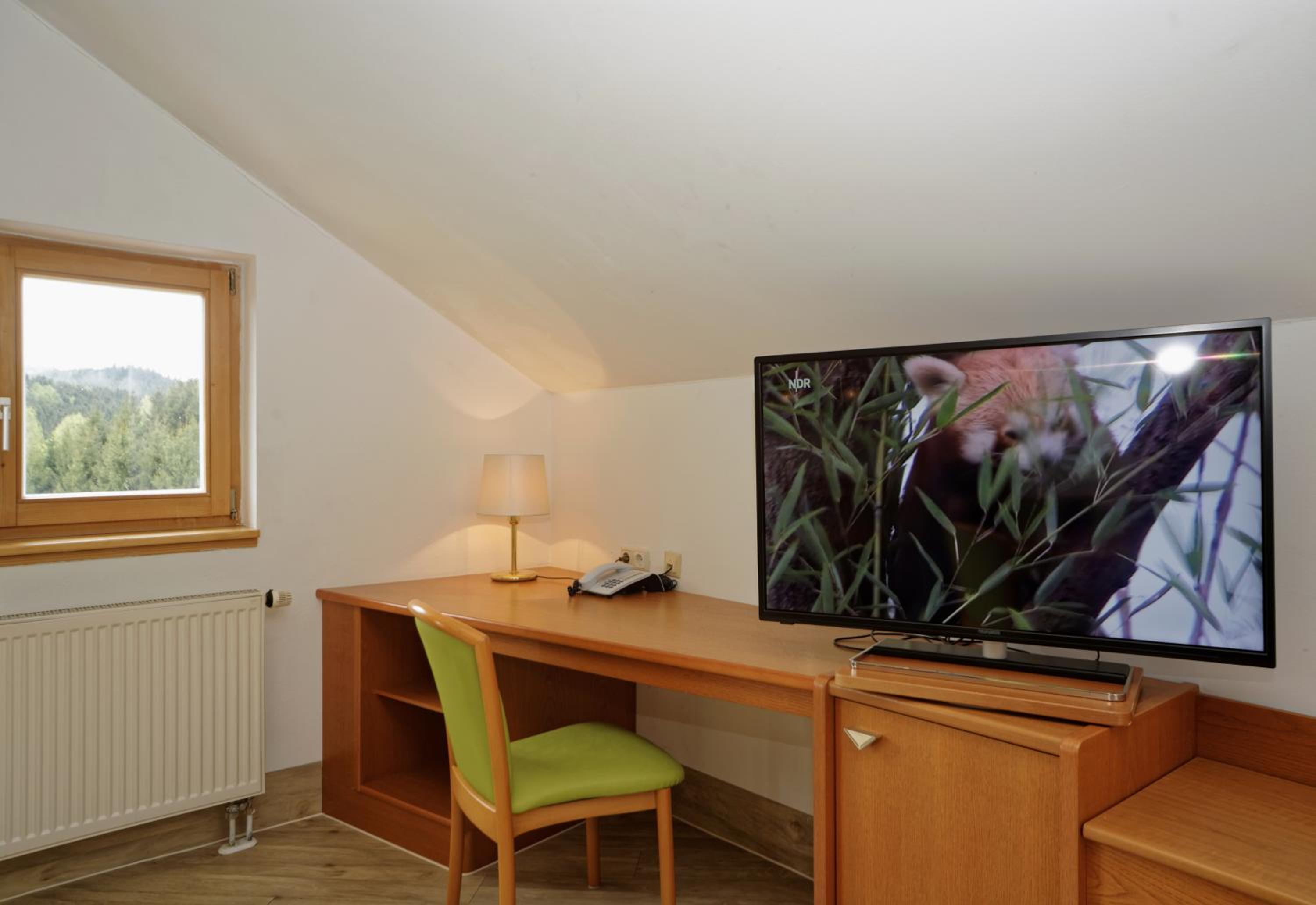 Two-Bedroom Family Suite with Balcony photo 3