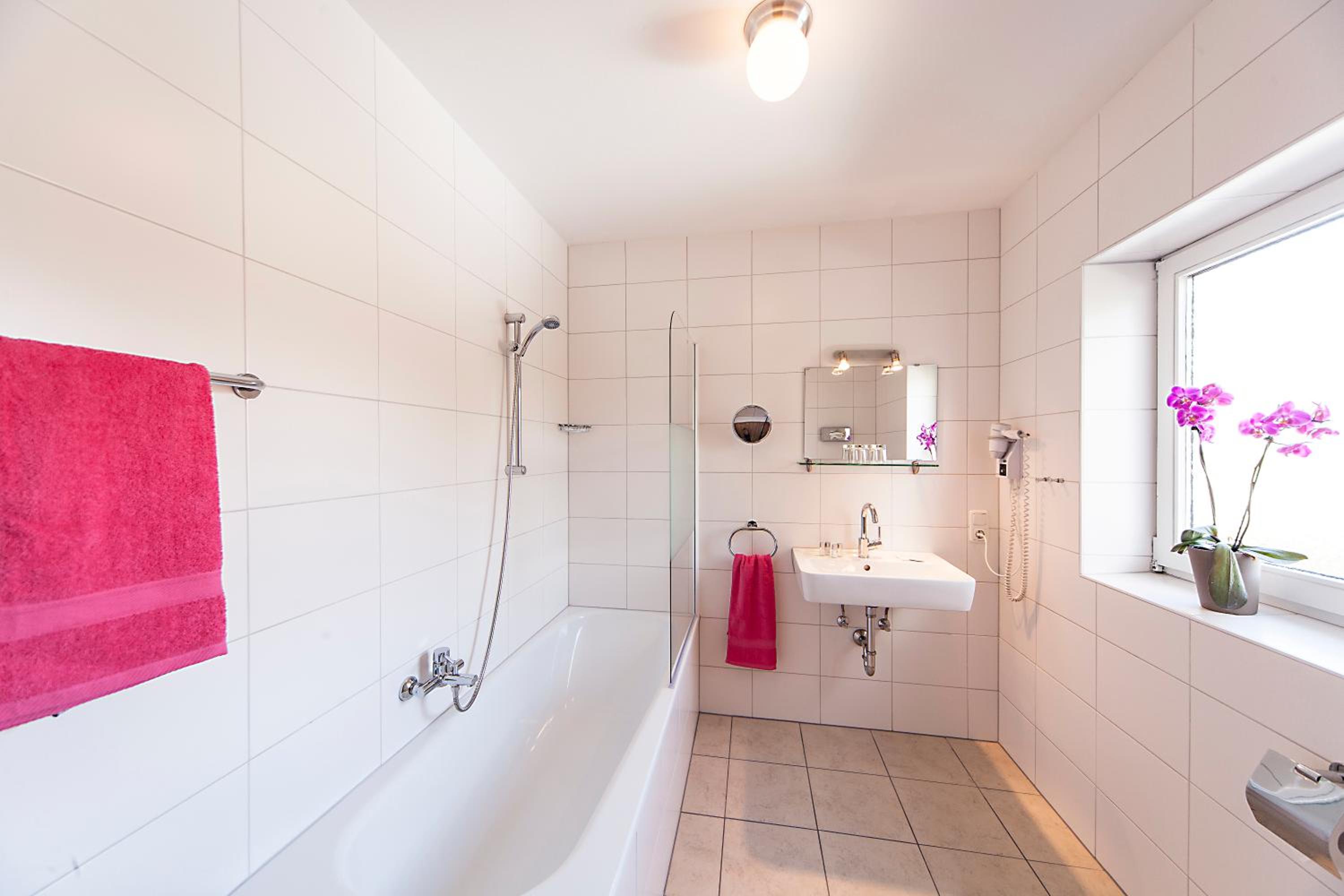 Standard Double Room - Photo 5