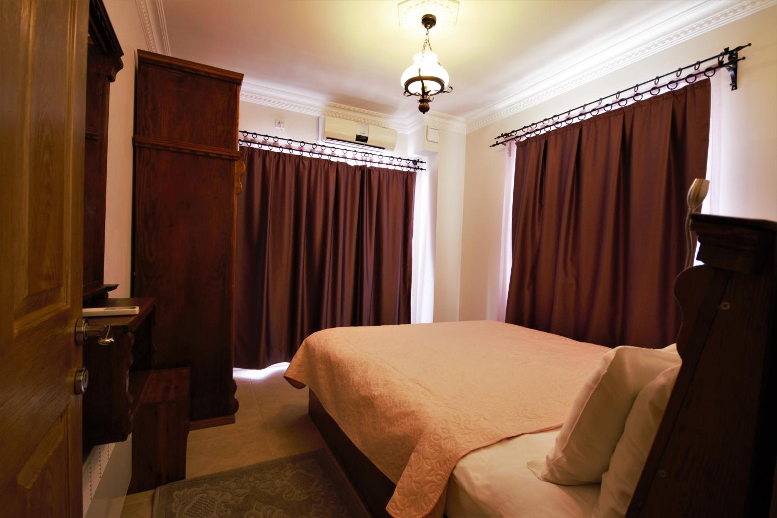 Suite with Garden View