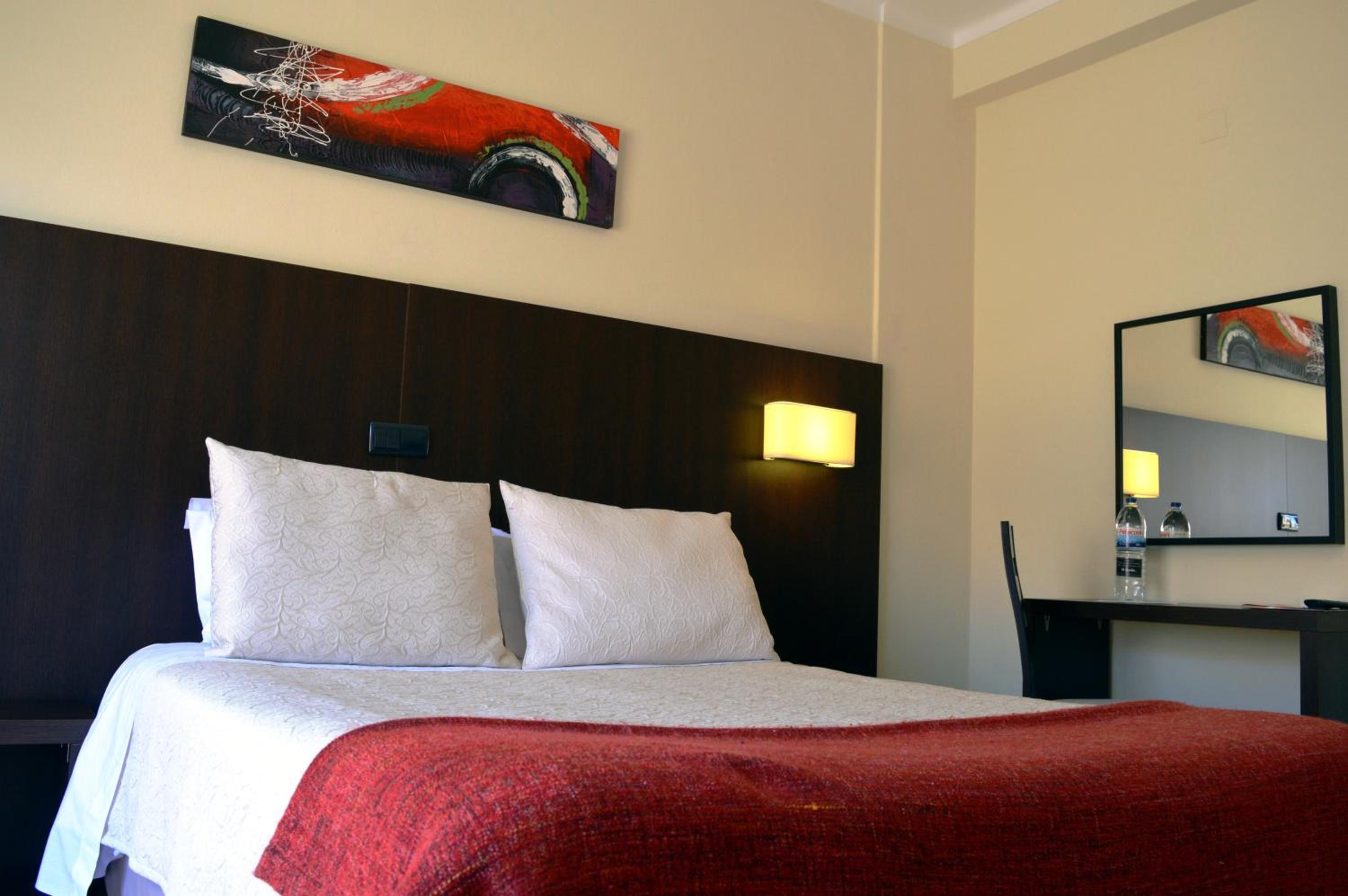 Standard Double Room - Photo 2