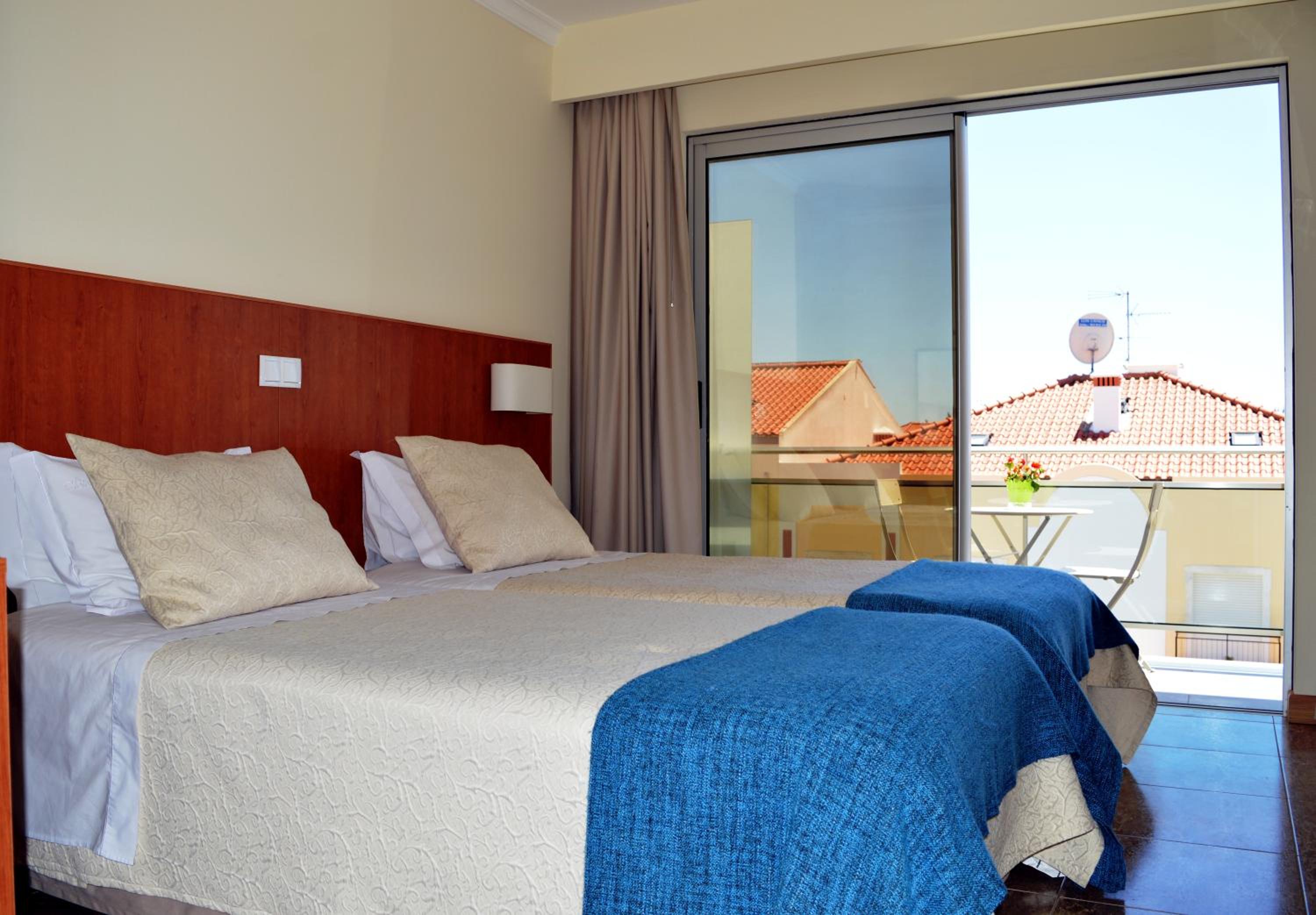 Standard Twin Room - Photo 14