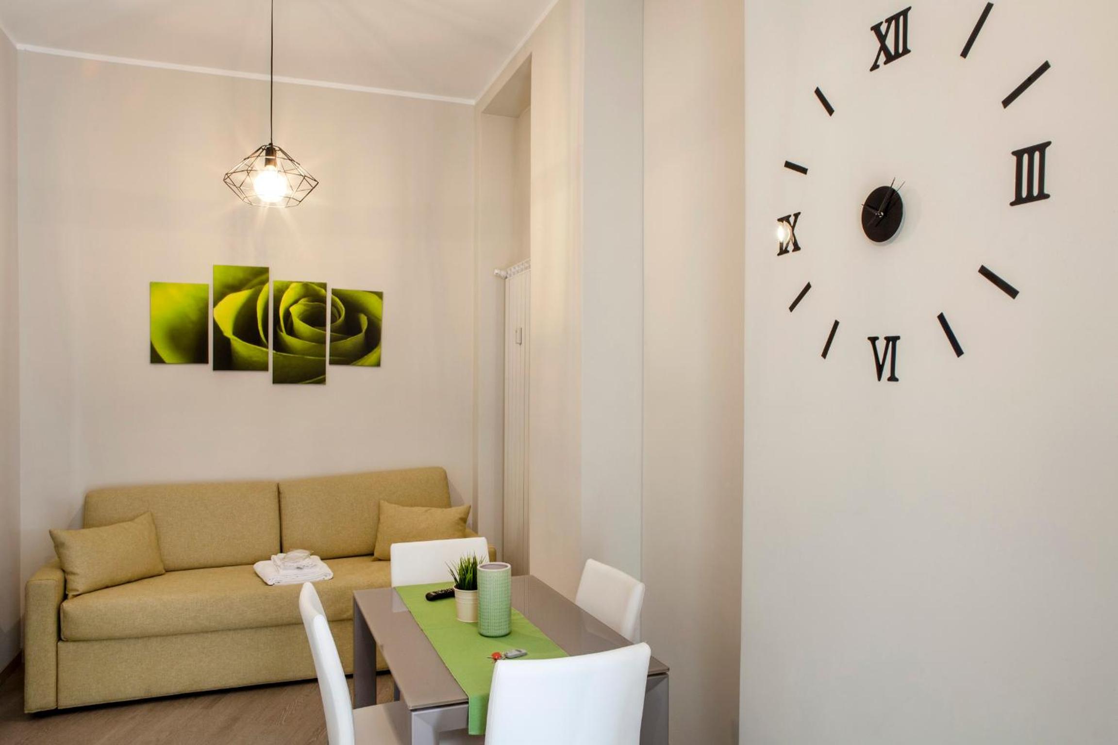 One-Bedroom Apartment