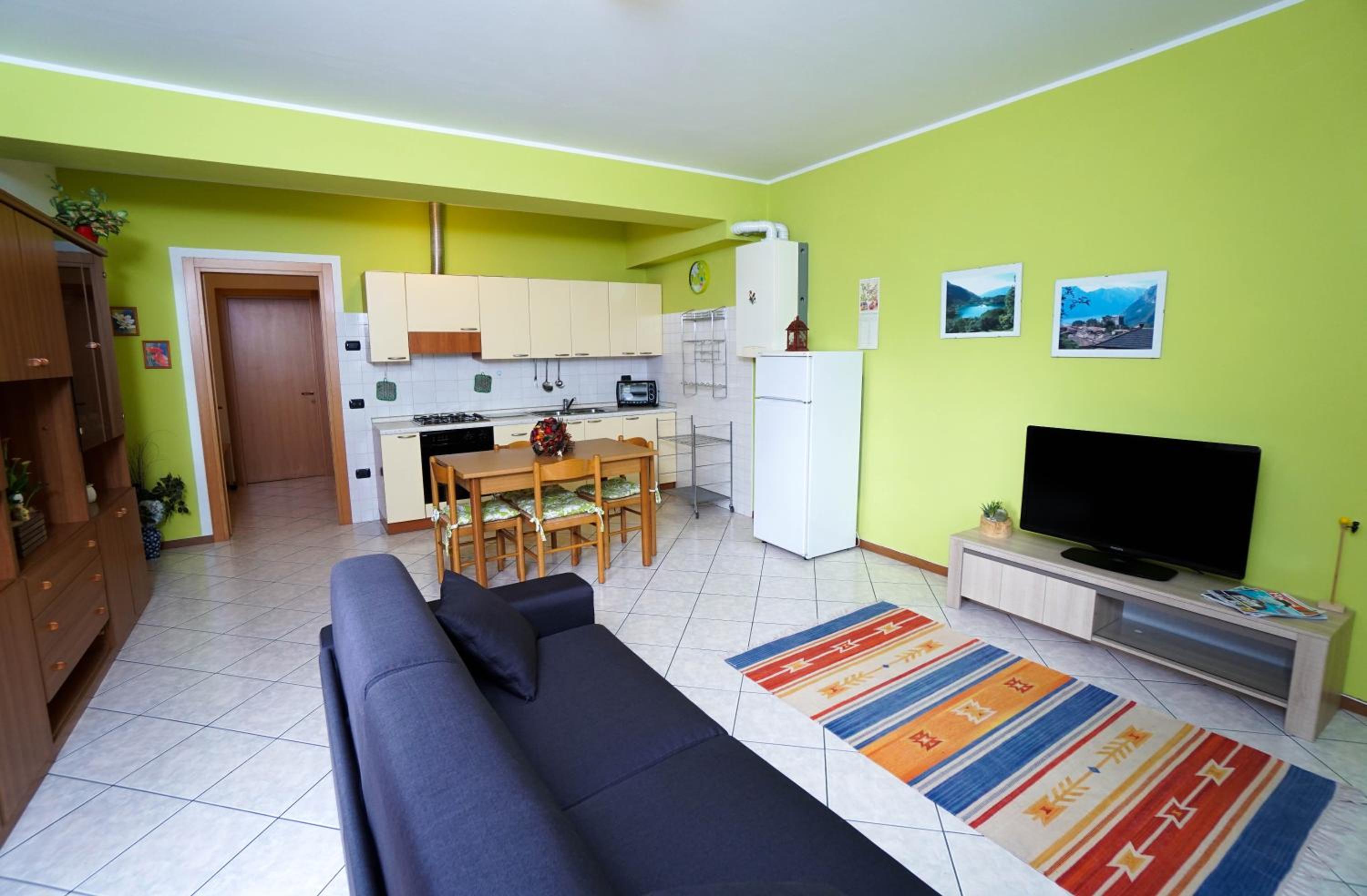 One-Bedroom Apartment - Annex