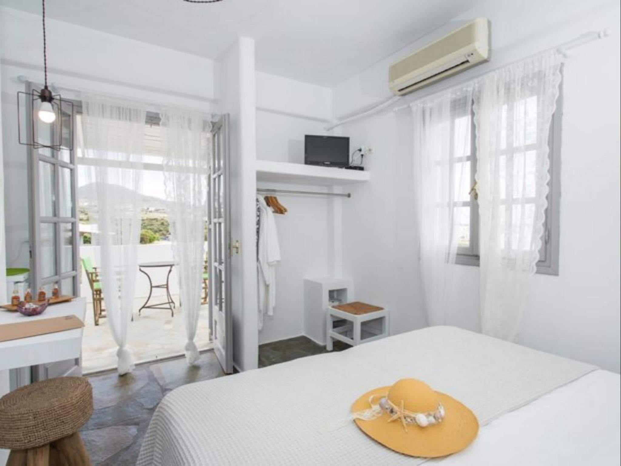 Standard Double Room photo 3