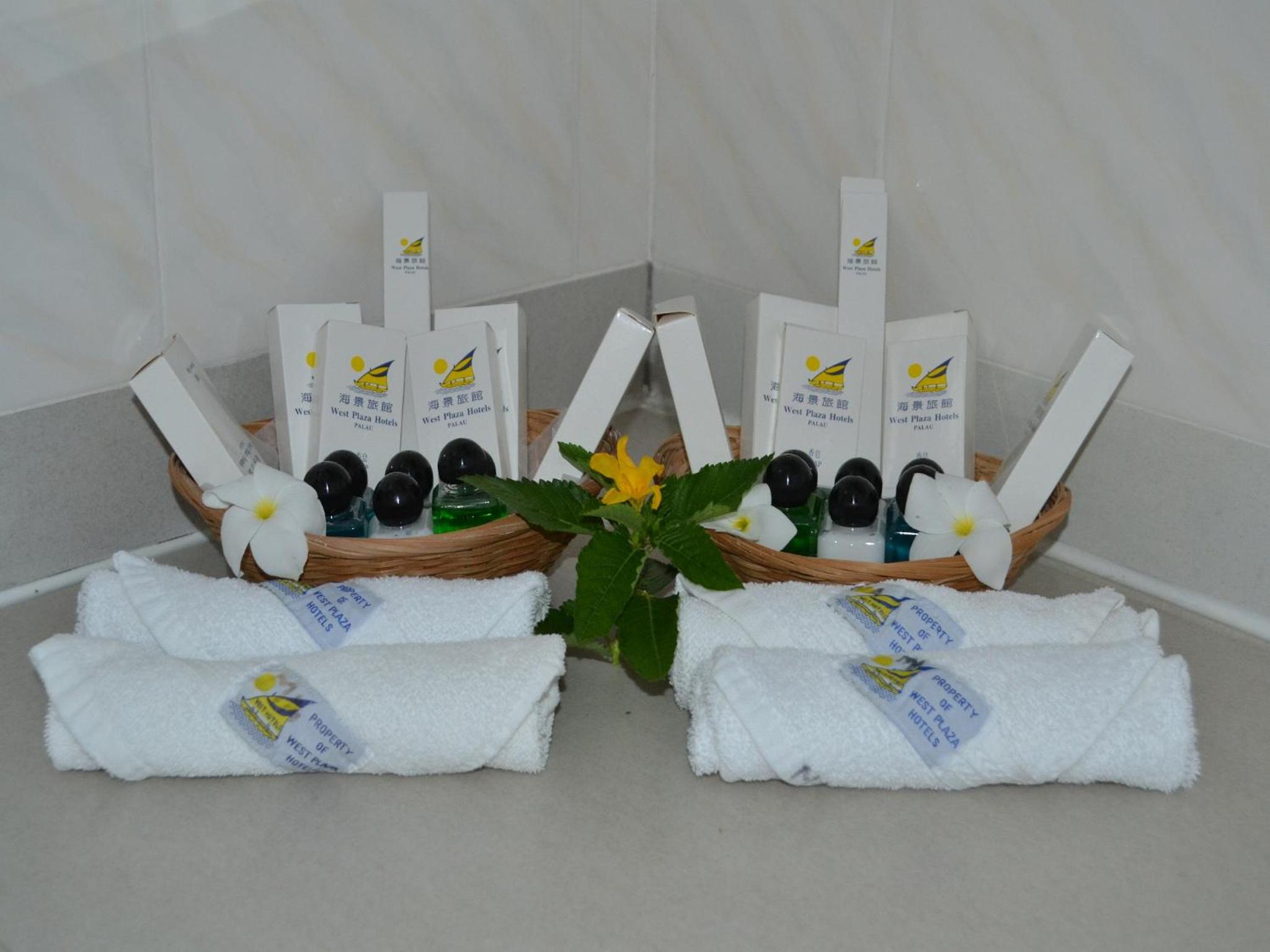 Standard Double or Twin Room - Photo 9