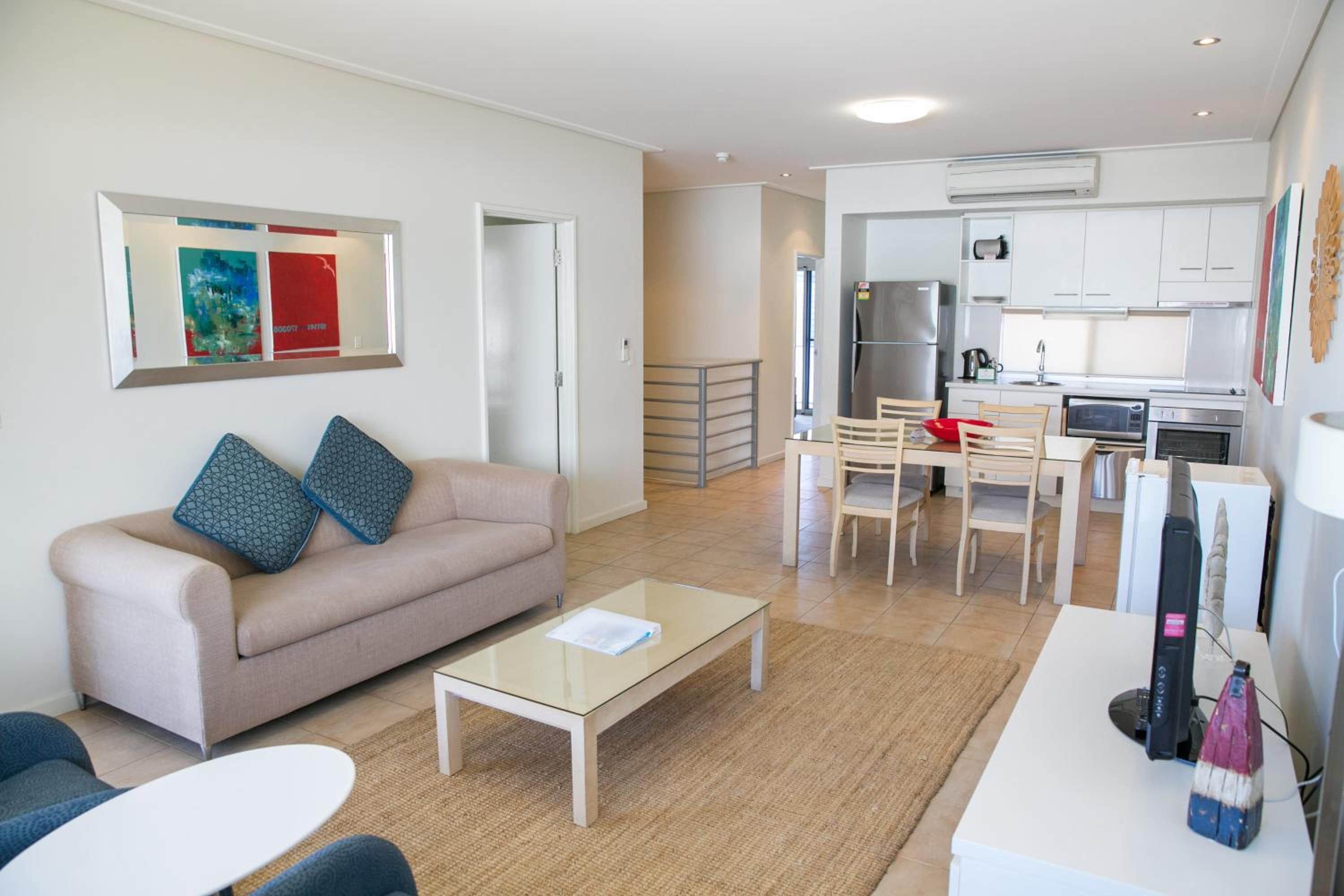Two Bedroom Apartment Long Stay photo 3