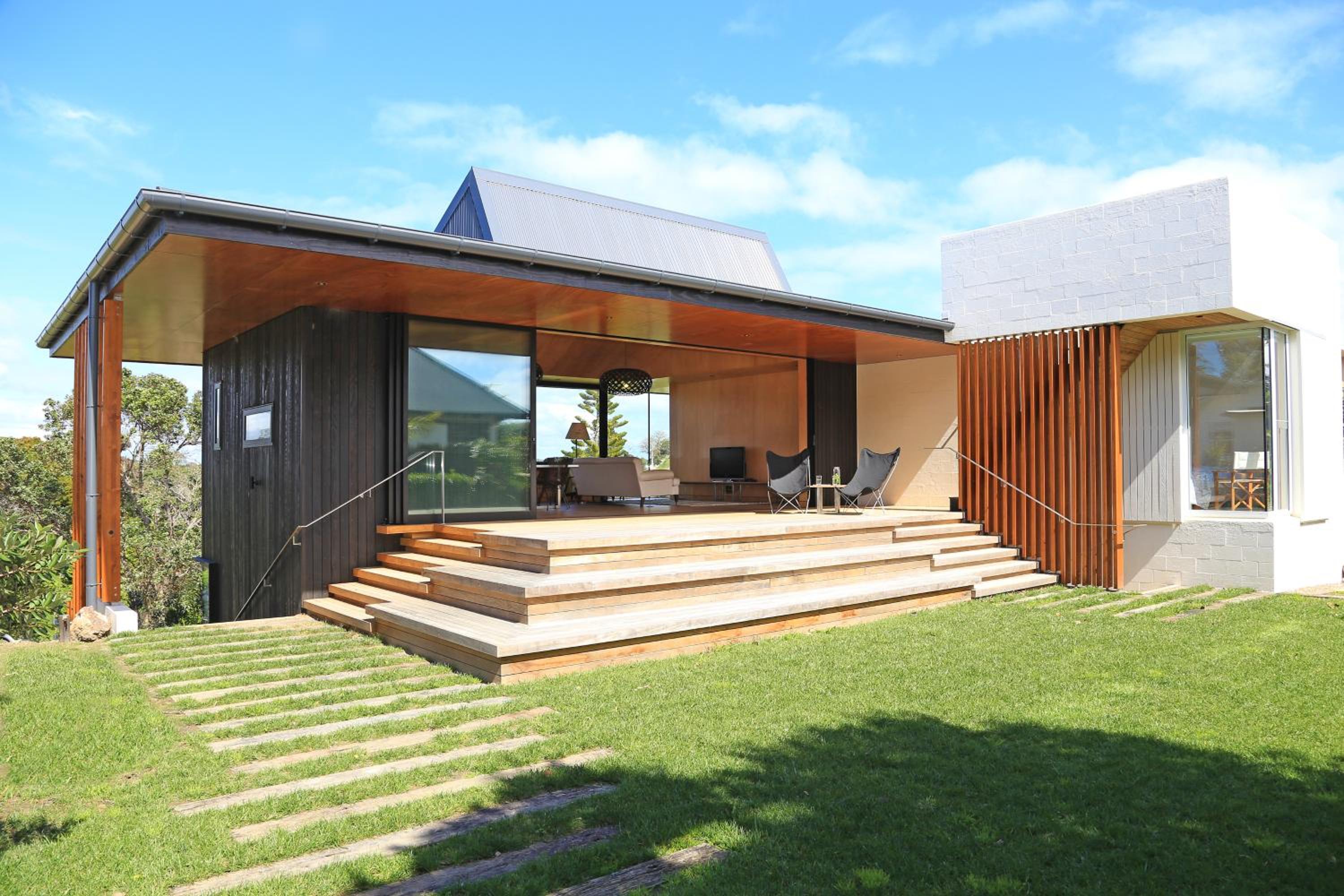 Three-Bedroom House photo 1