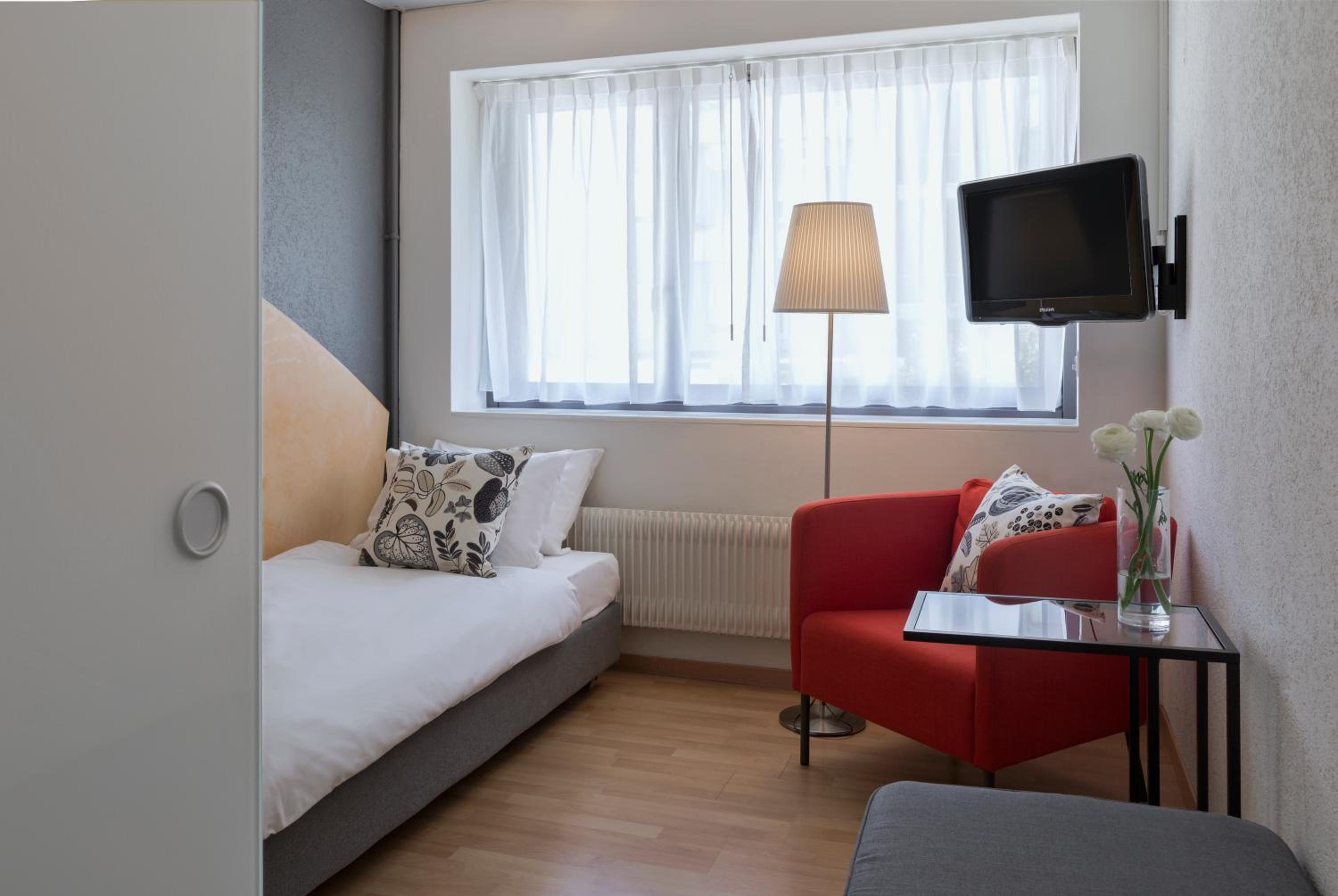Single Room photo 3