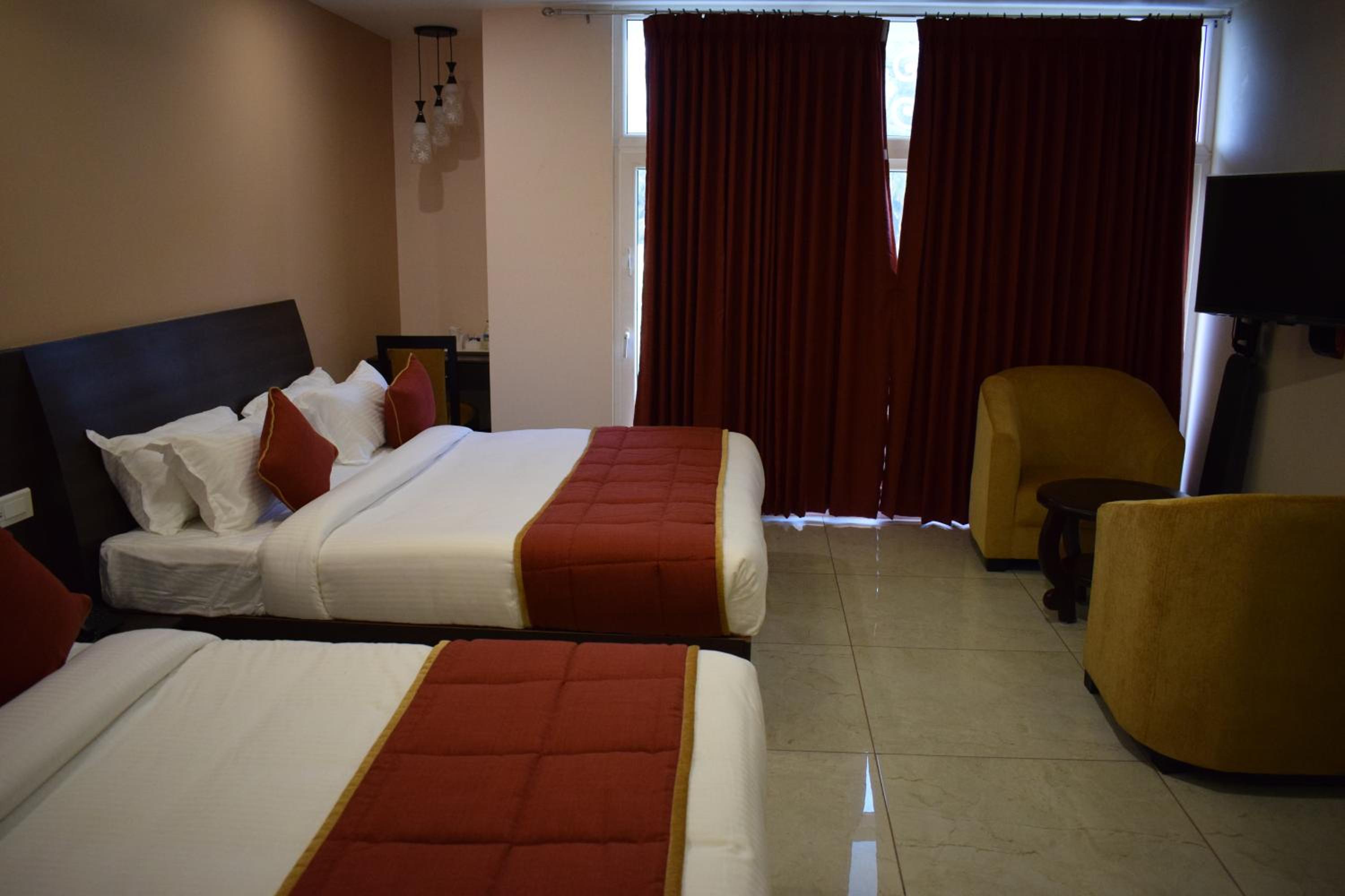 Deluxe Suite - Photo 20