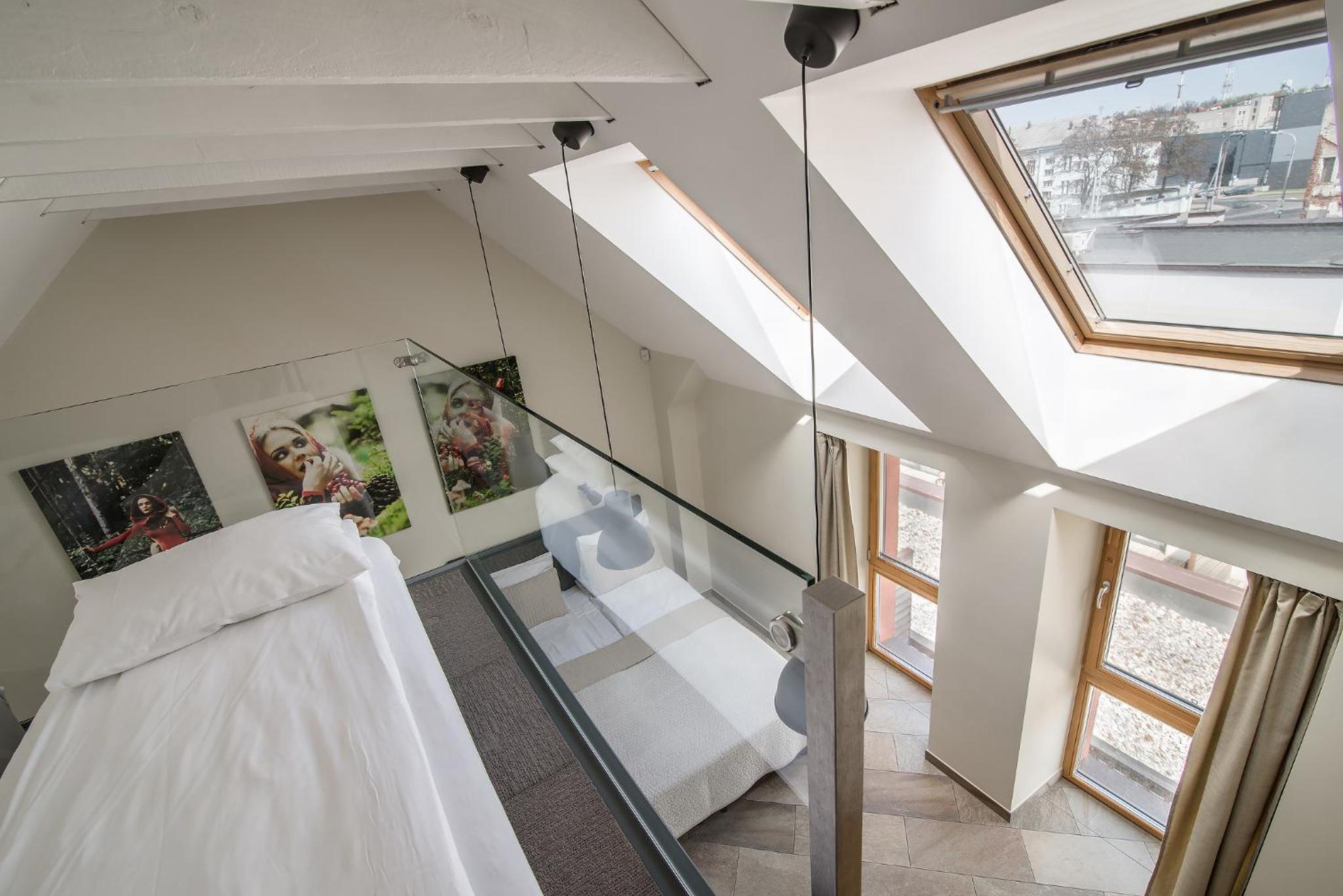 Family Apartment with Courtyard view photo 2