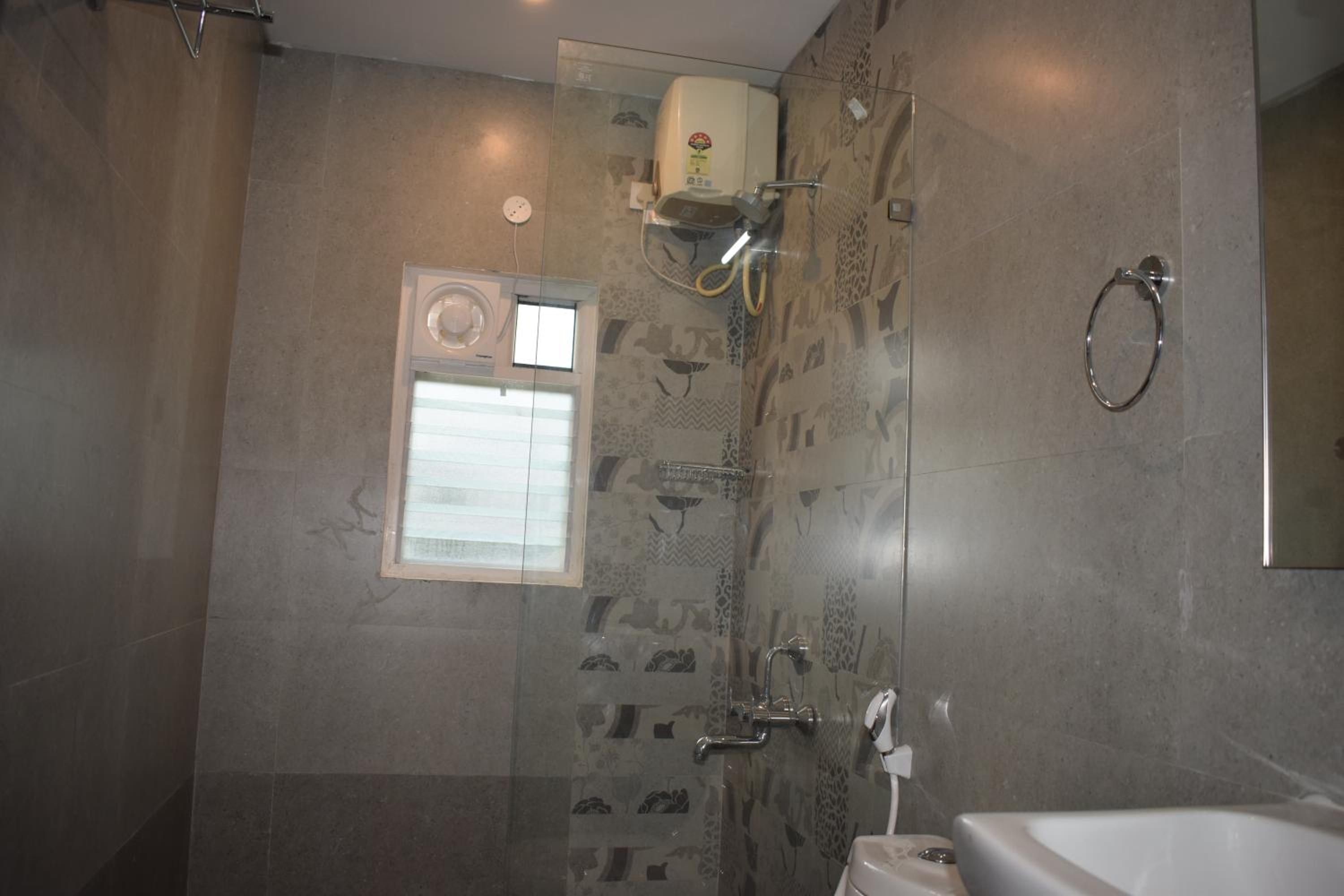 Deluxe Suite - Photo 28