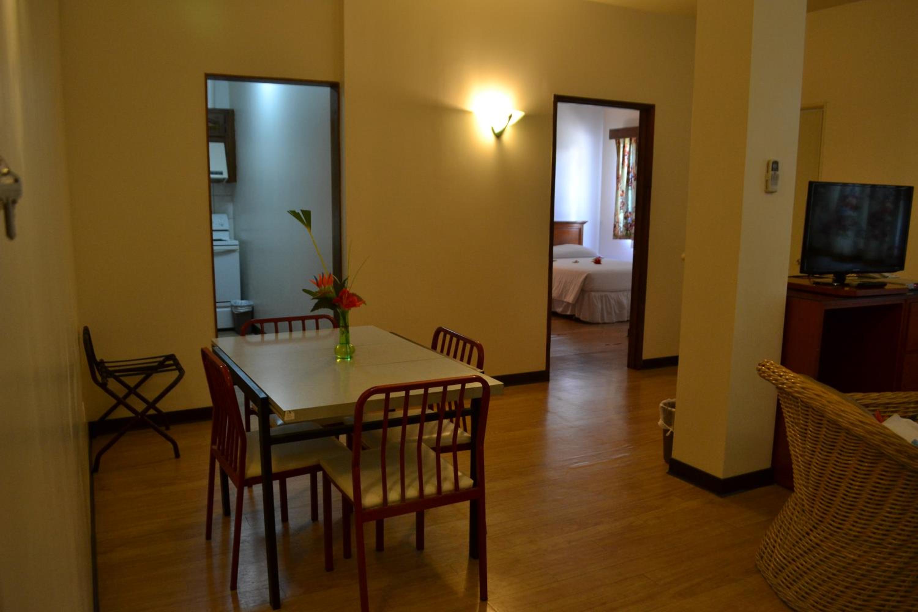 One-Bedroom Suite photo 1