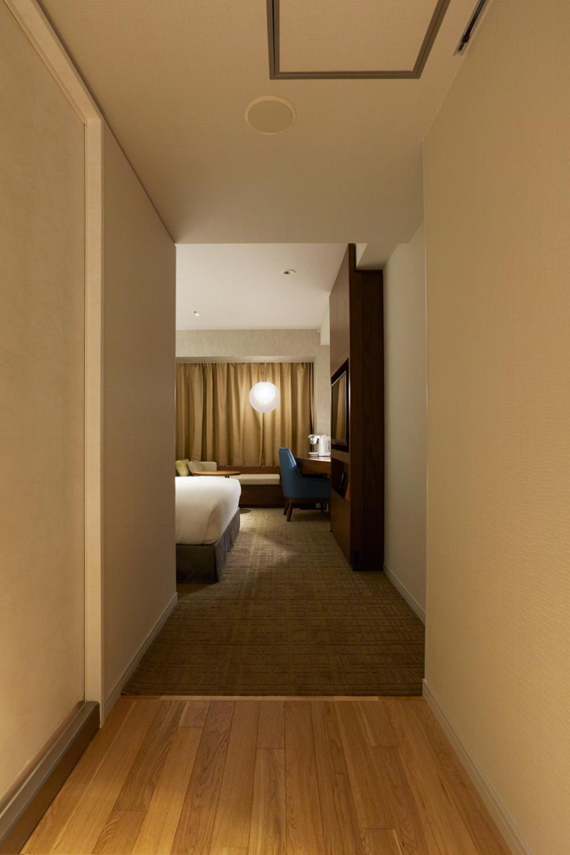 Premier Queen Room - Non-Smoking - Photo 2