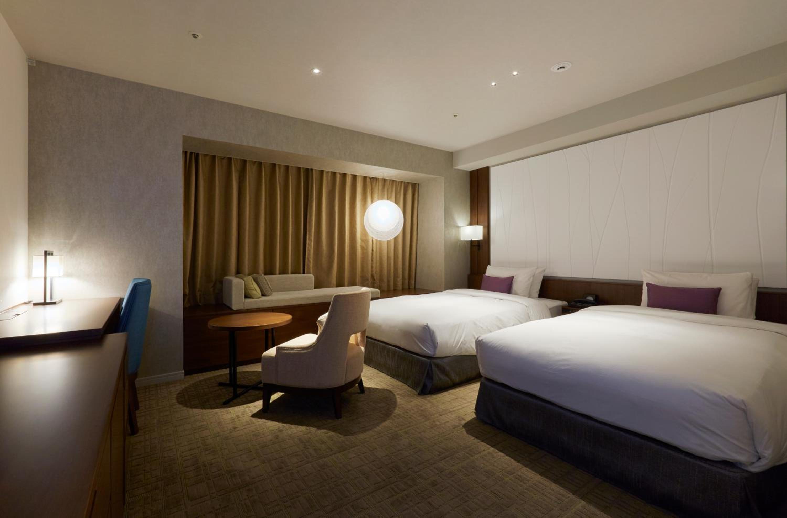 Premier Large Twin Room - Non-Smoking - Photo 1