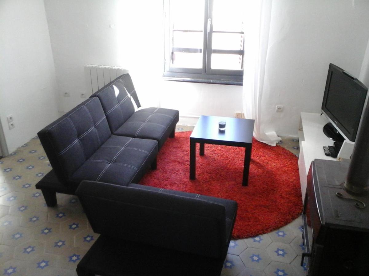 Family Room with Private Bathroom photo 2