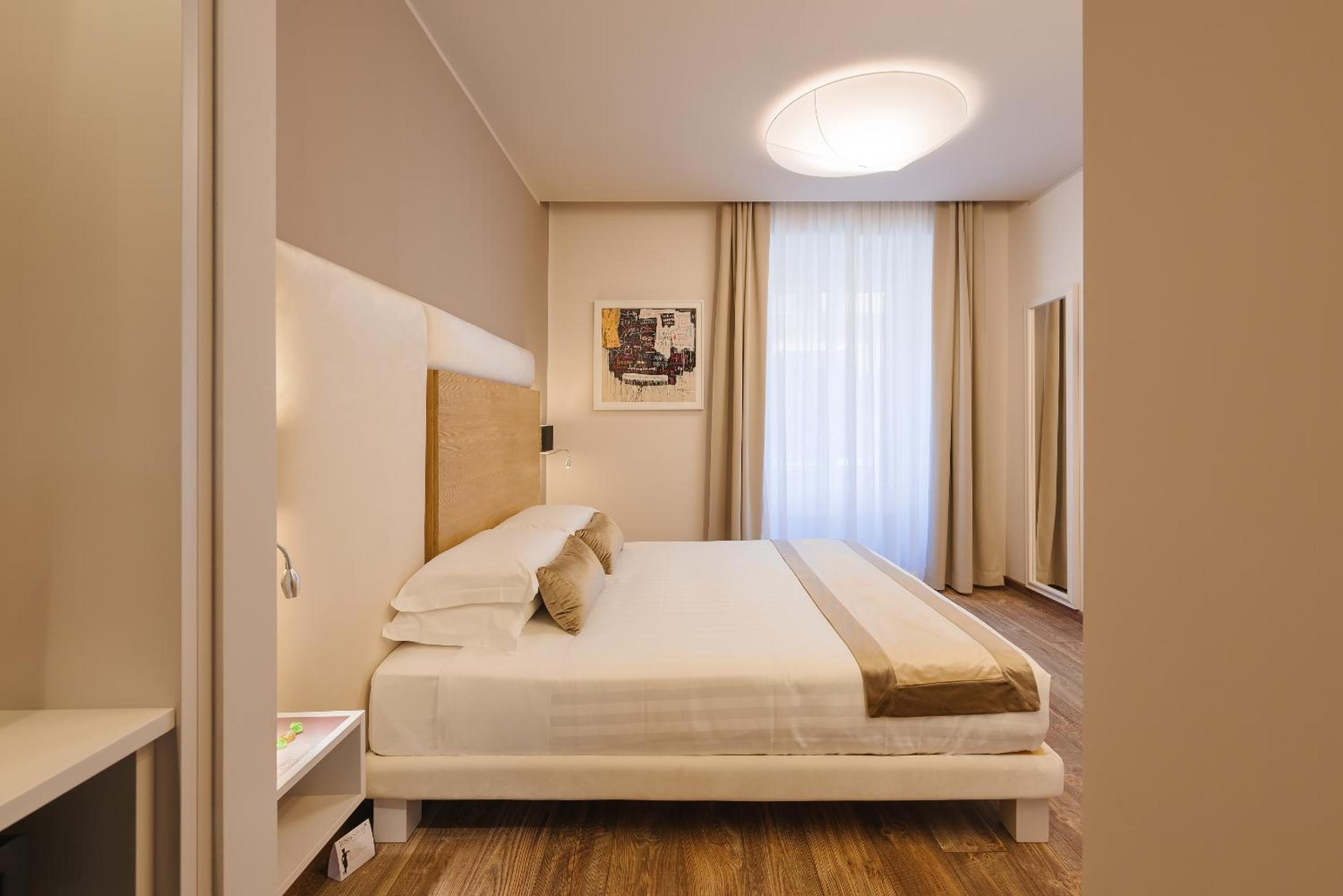 Deluxe Double or Twin Room photo 2