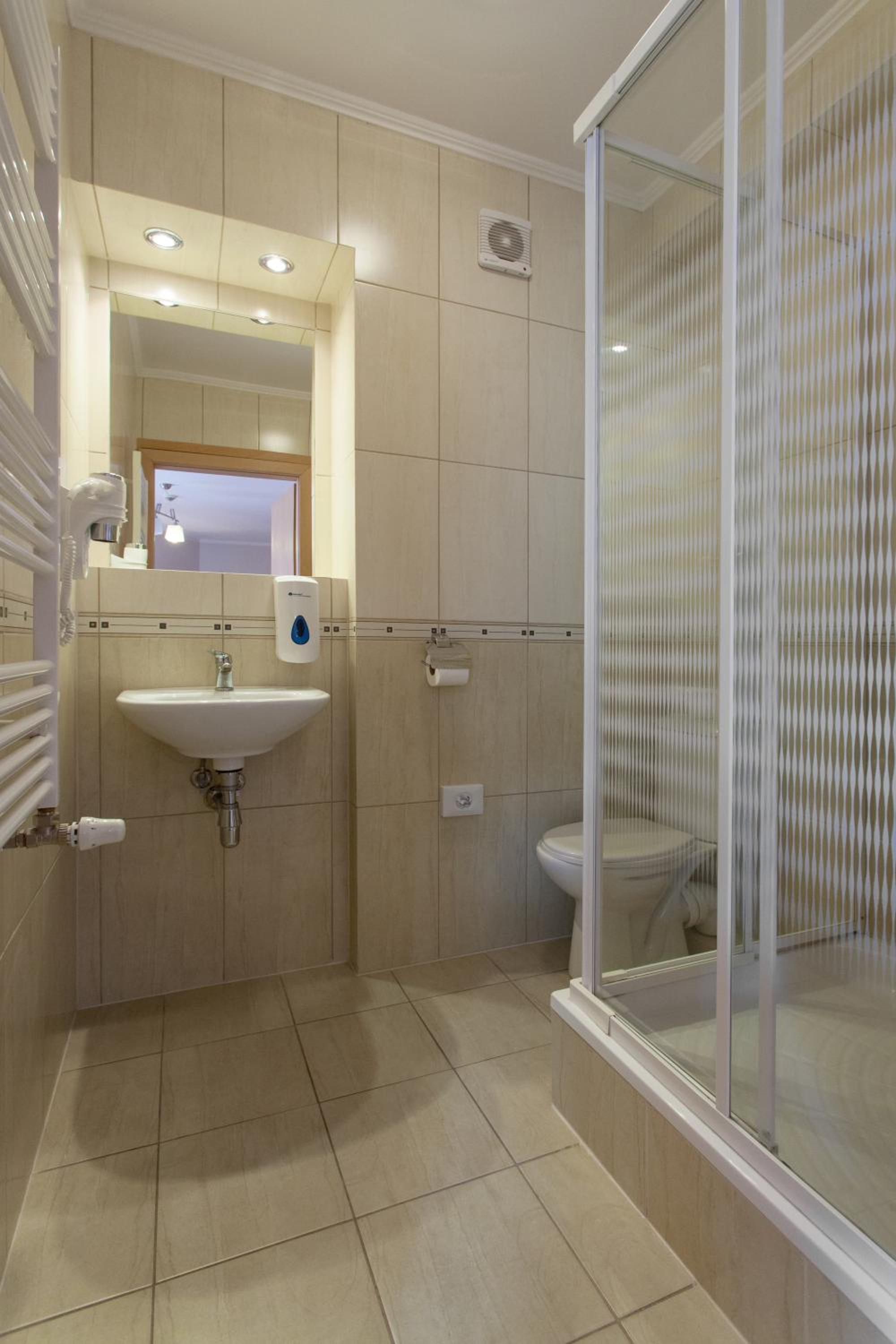 Double or Twin Room photo 2