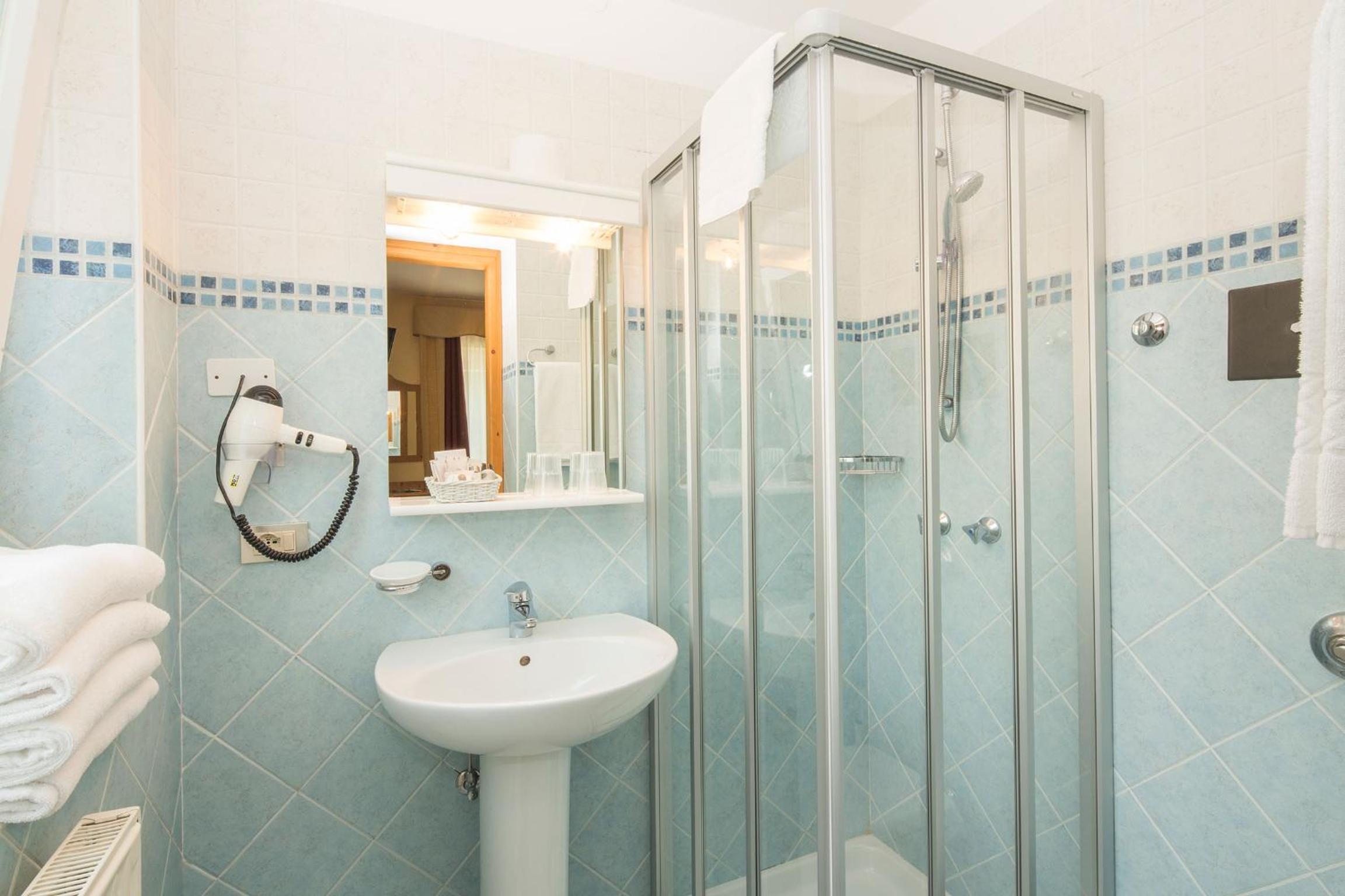 Double or Twin Room photo 2
