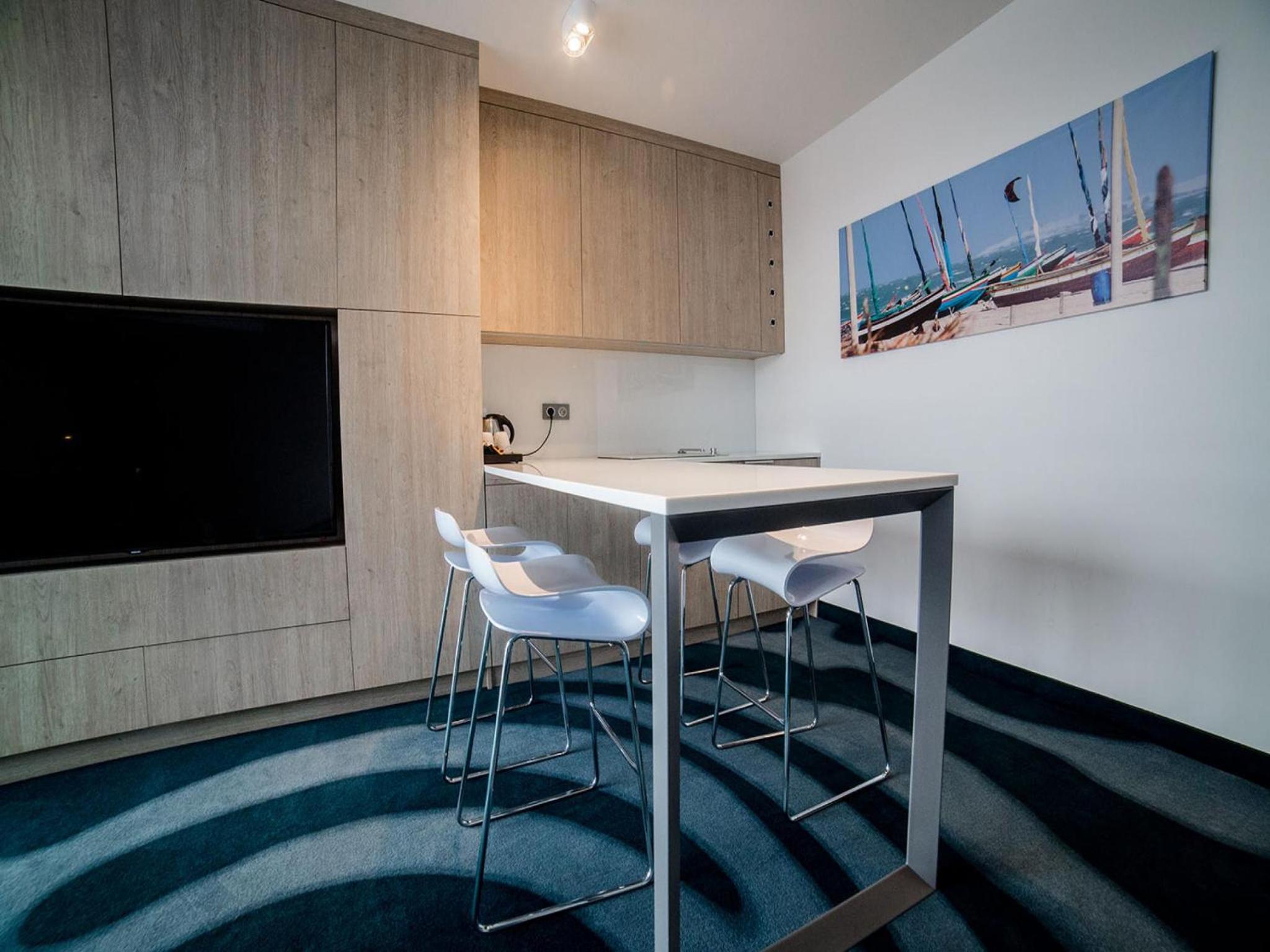 Apartment with Terrace photo 3
