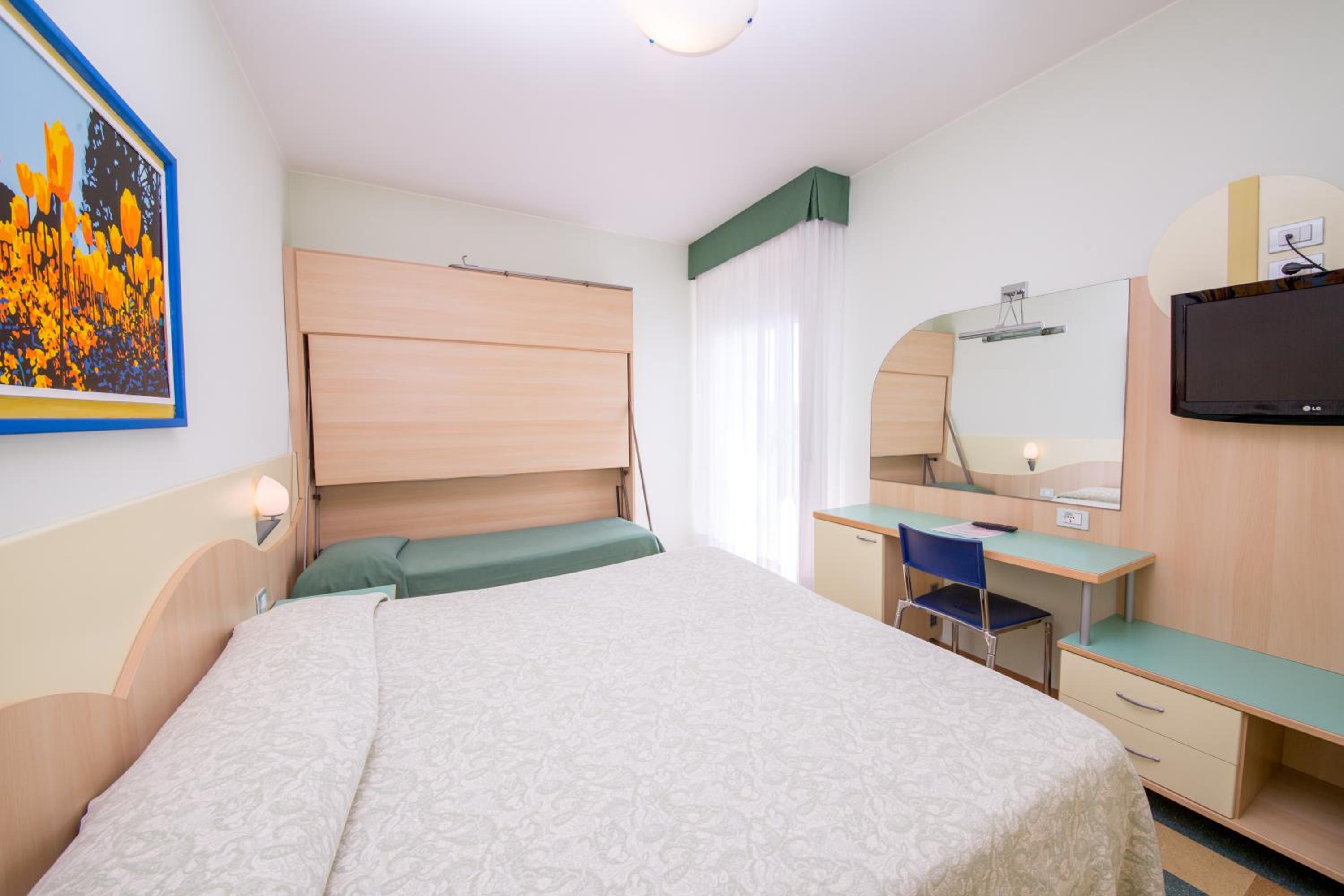 Standard Triple Room photo 1