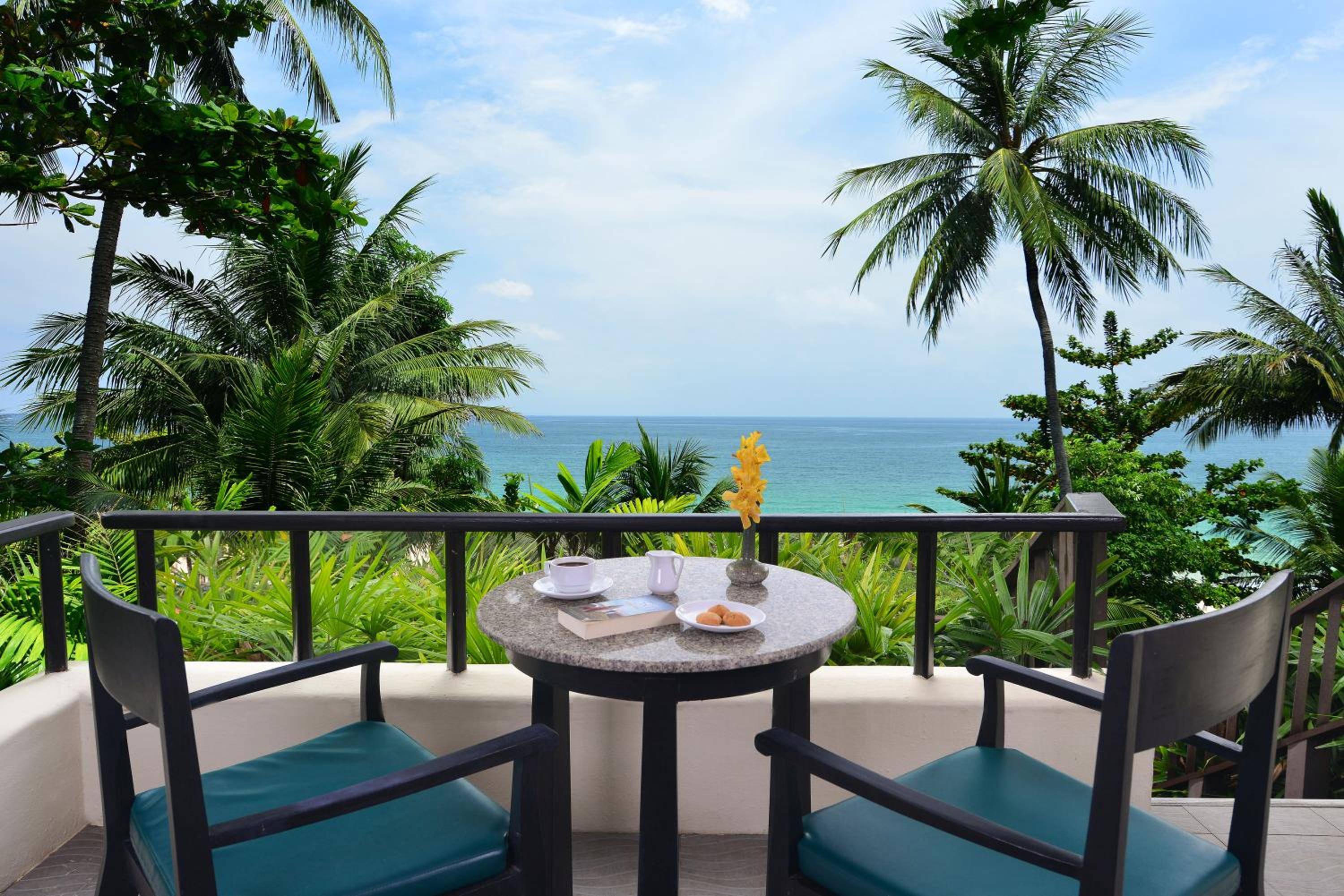 Deluxe Double or Twin Room with Sea View - Photo 9