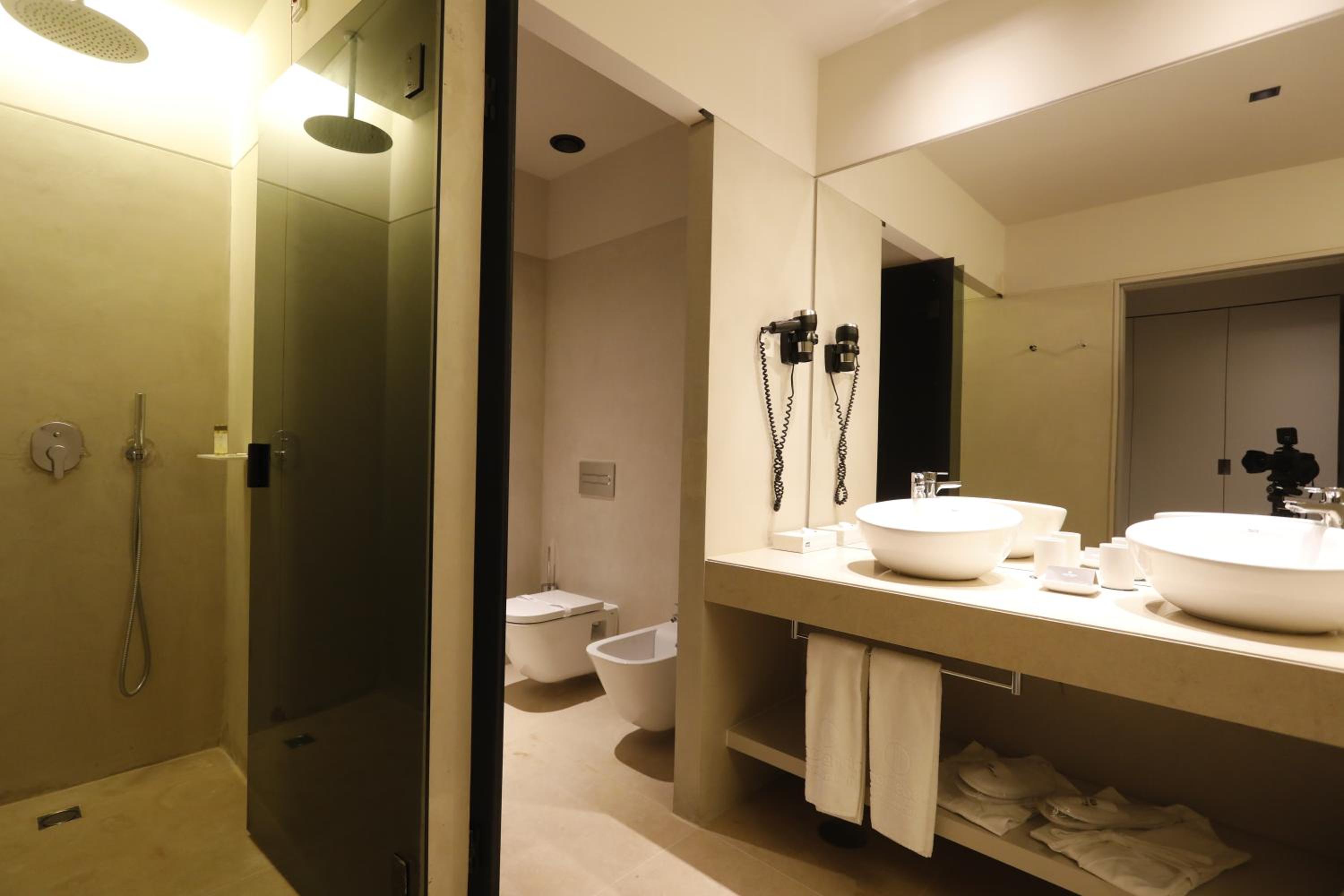 Twin Room with Balcony photo 3